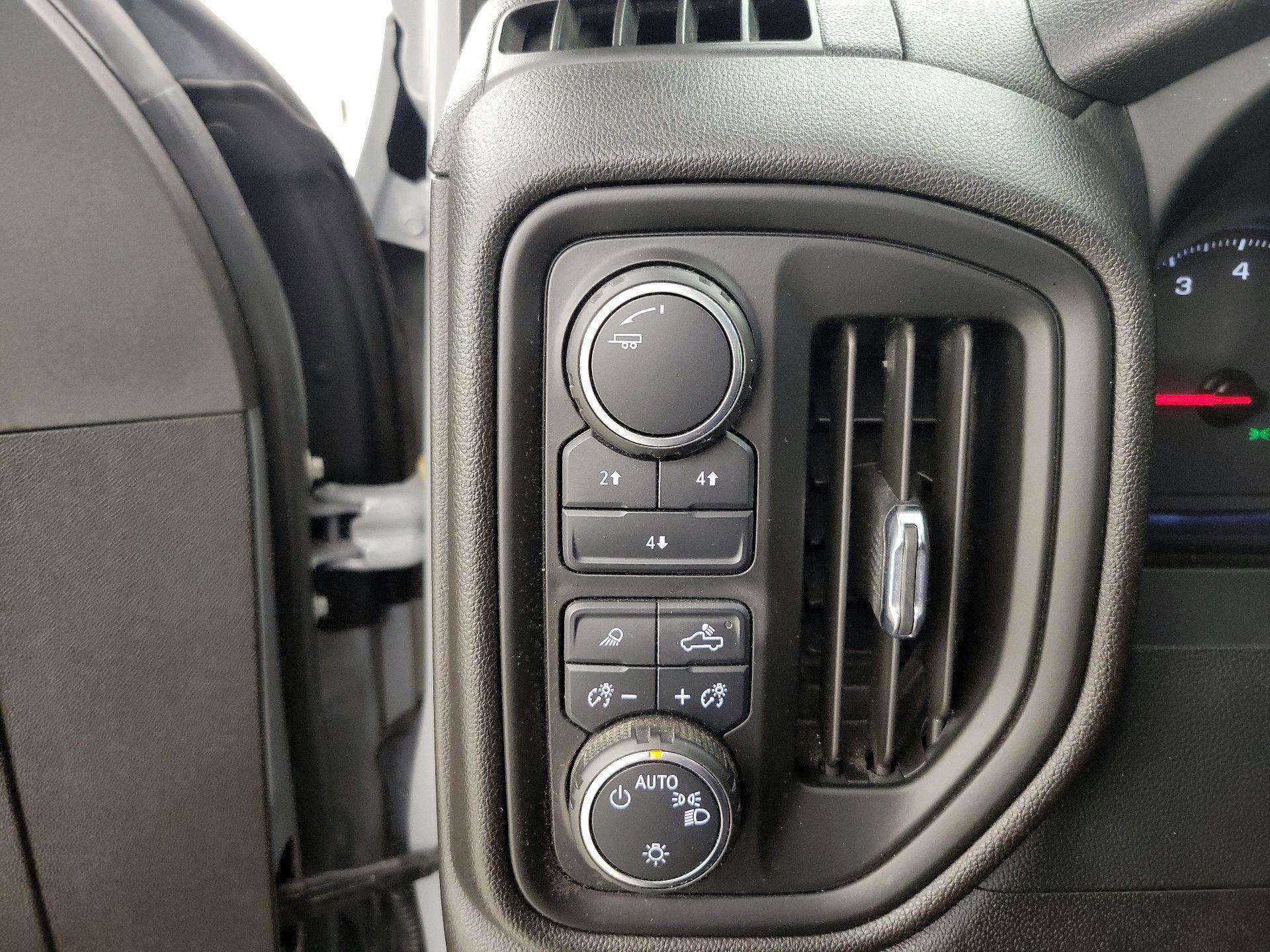 Thumbnail: 2024 Chevrolet Silverado 2500 - 13