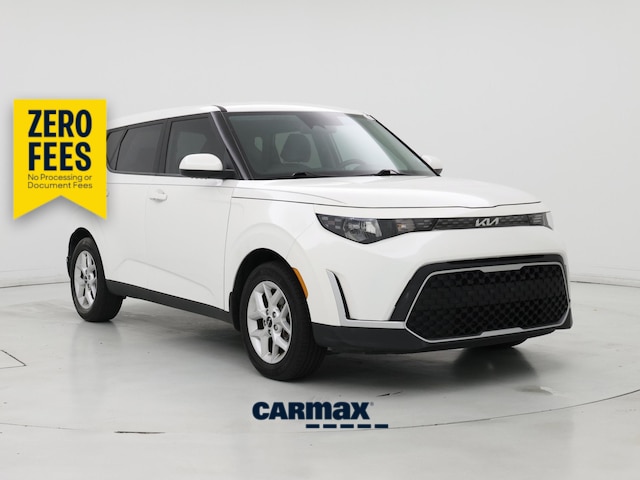White 2023 Kia Soul LX FWD SUV / Crossover Front-Wheel Drive Automatic