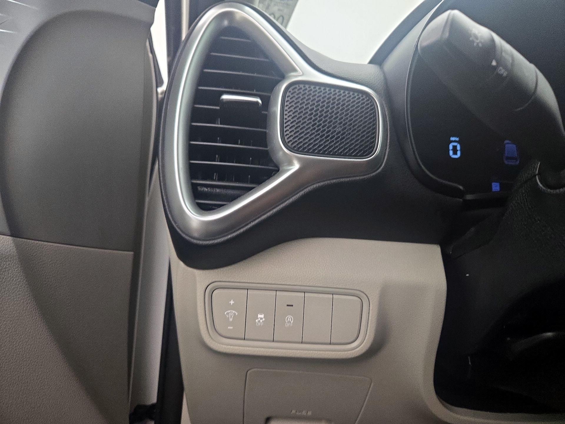Thumbnail: 2023 Kia Soul - 13