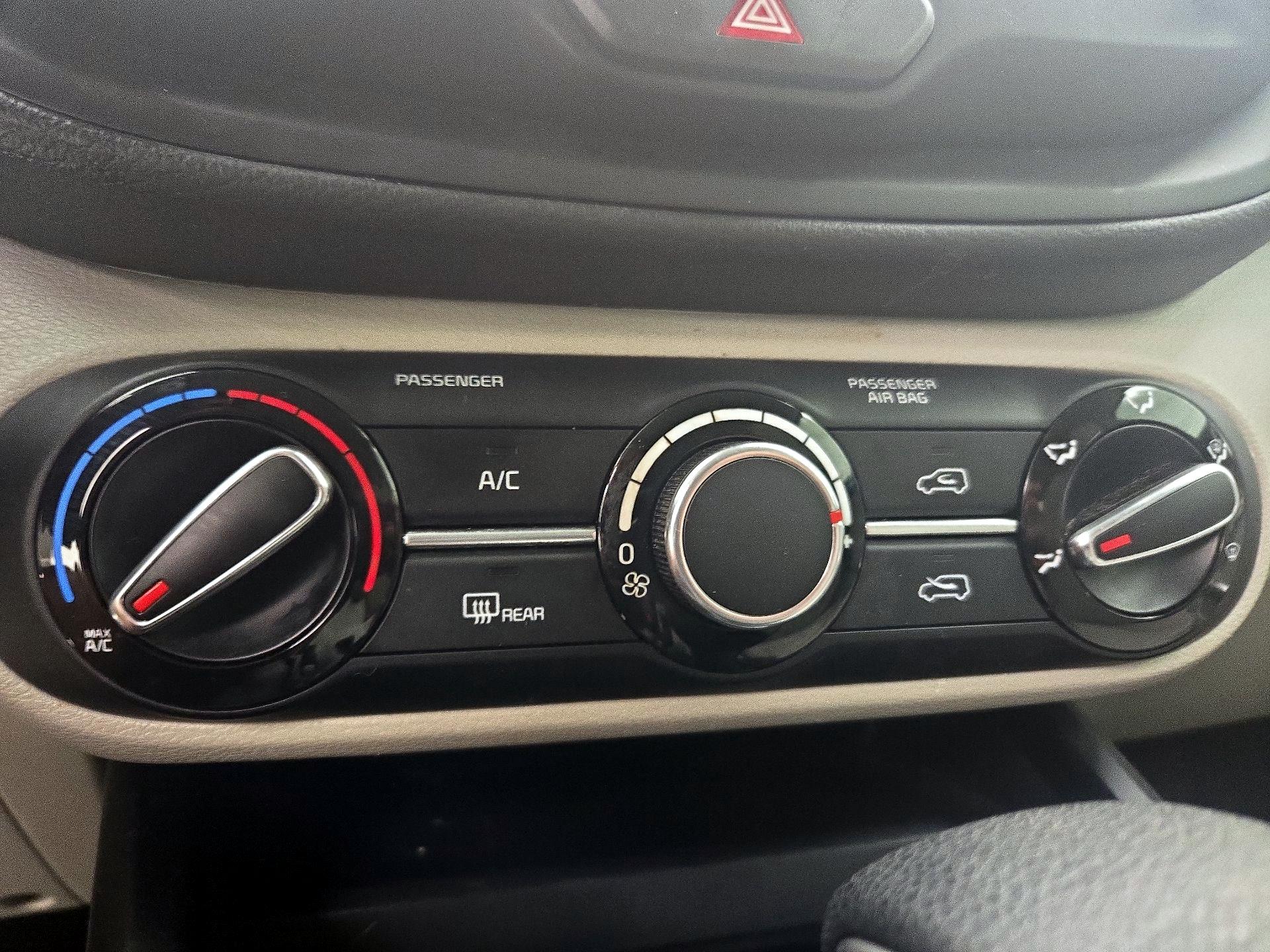 Thumbnail: 2023 Kia Soul - 16