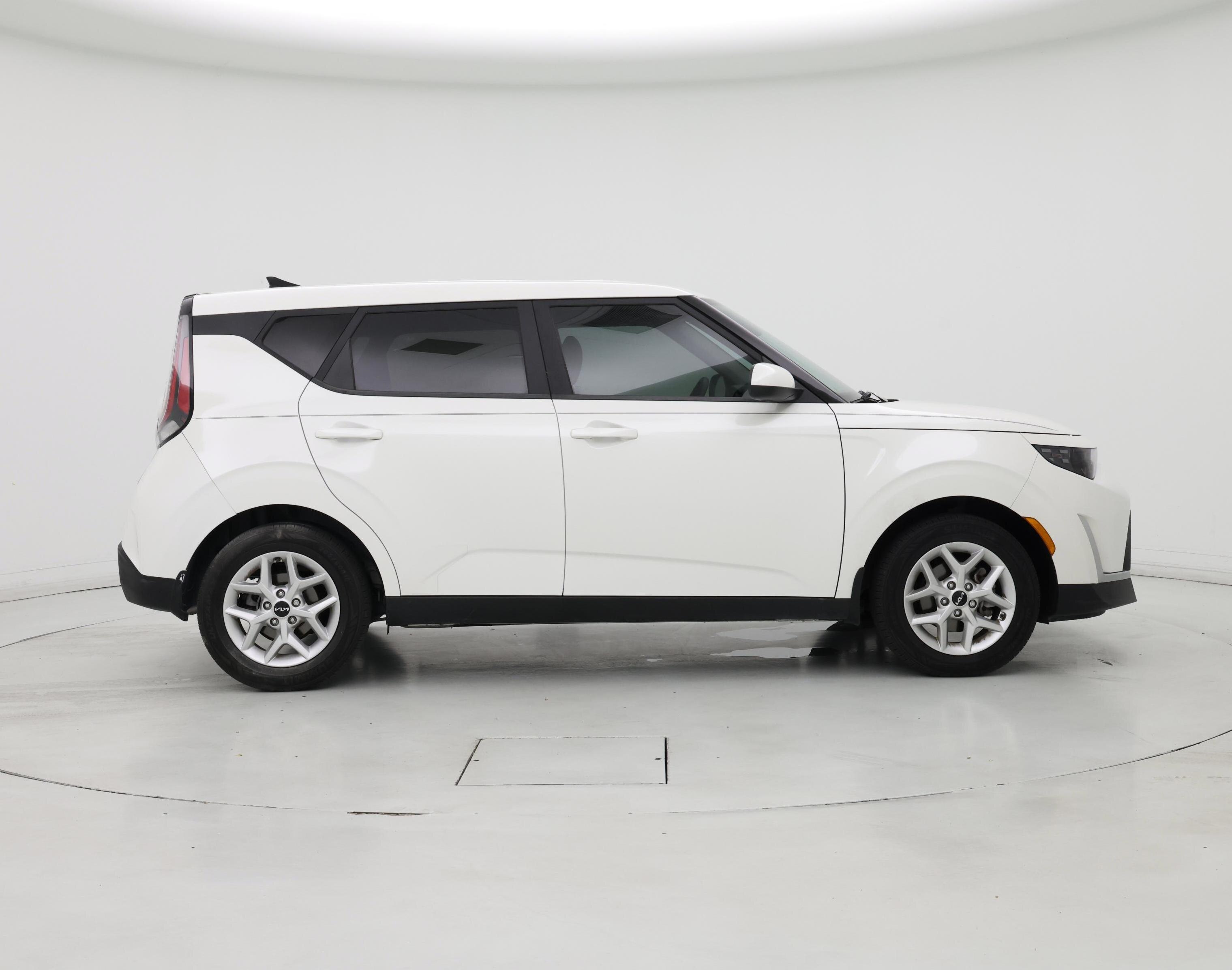 Thumbnail: 2023 Kia Soul - 7