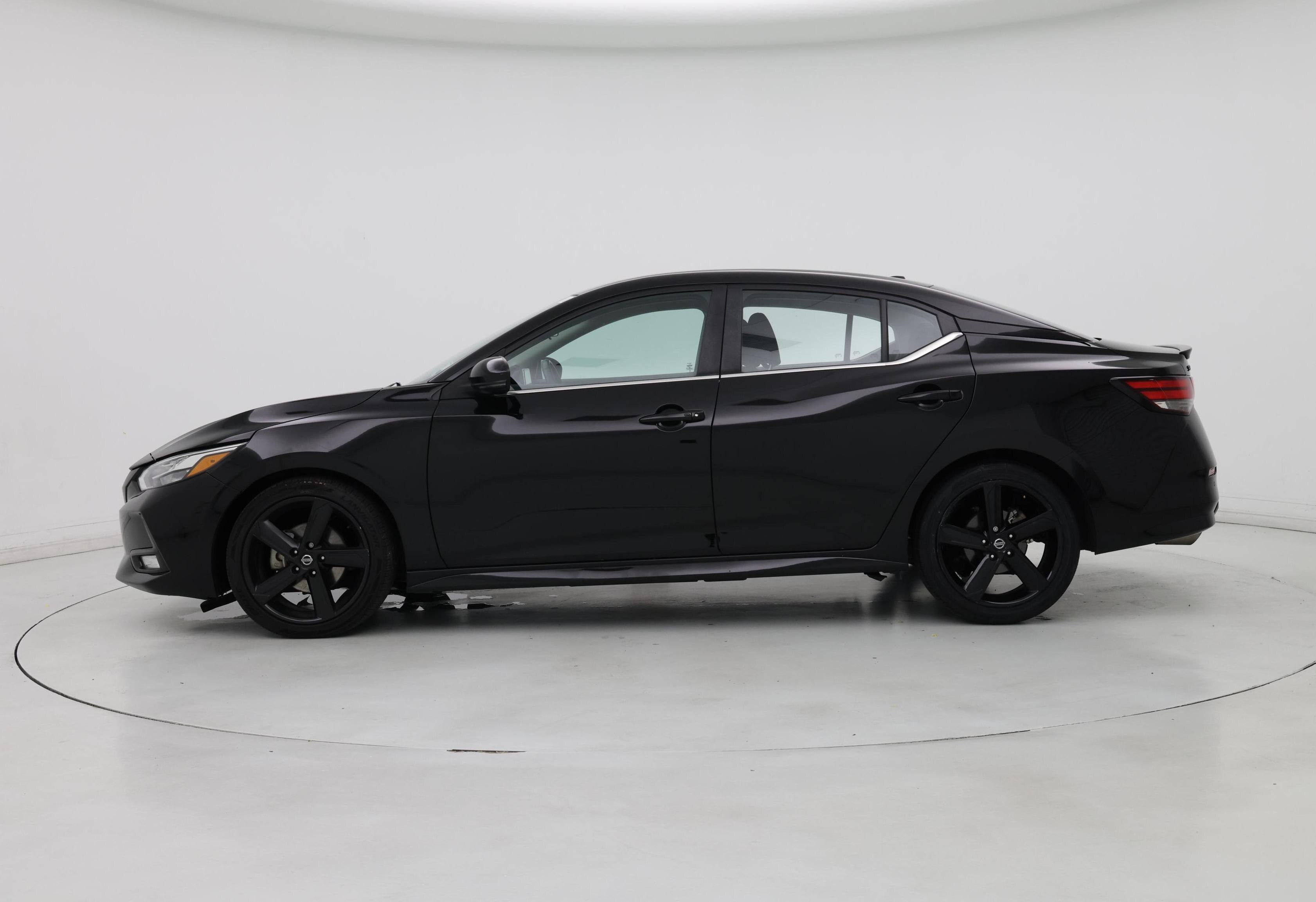Thumbnail: 2023 Nissan Sentra - 3