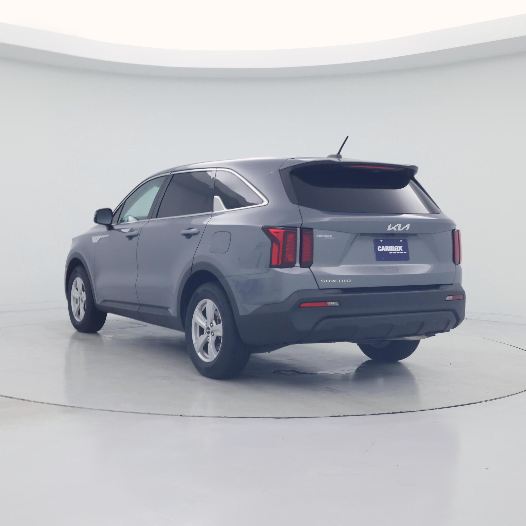 Thumbnail: 2023 Kia Sorento - 2