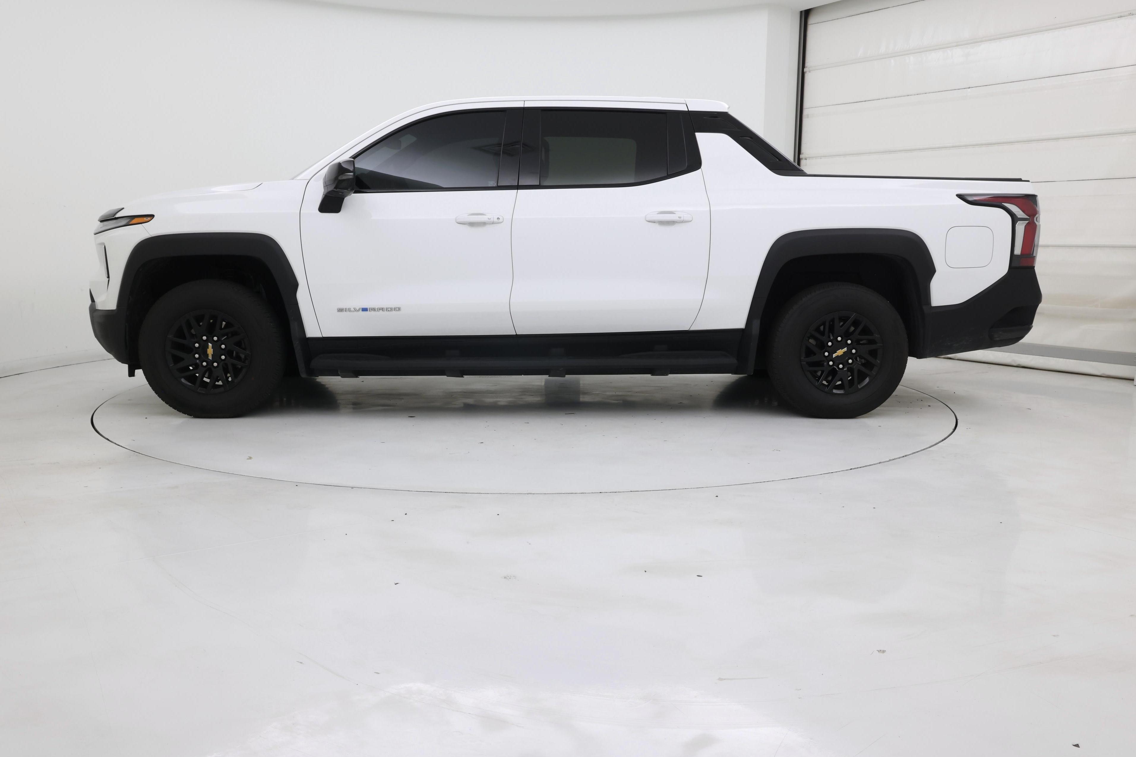 Thumbnail: 2025 Chevrolet Silverado EV - 3