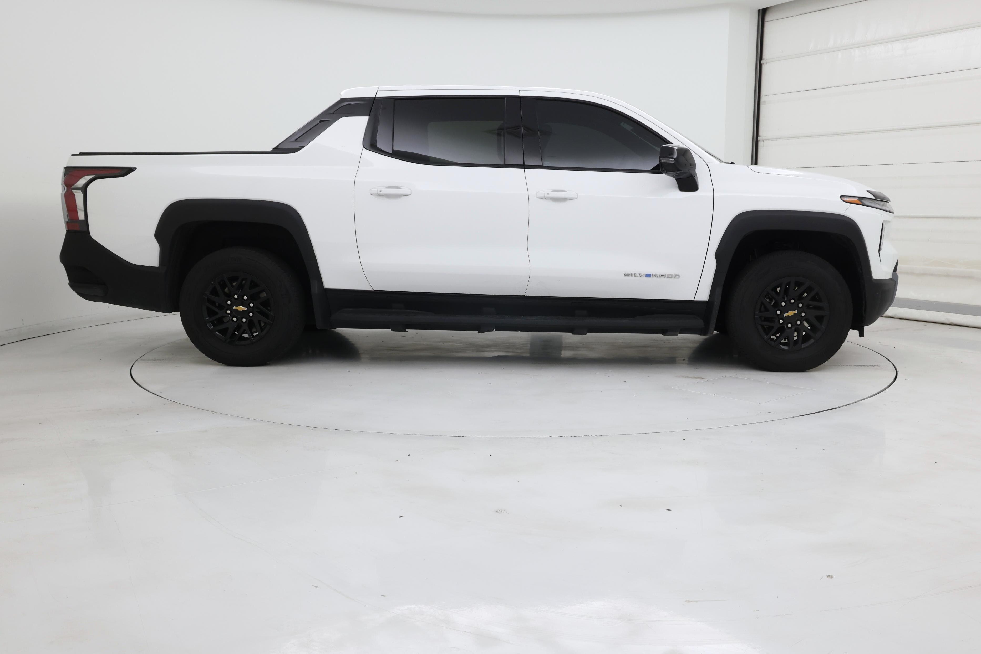 Thumbnail: 2025 Chevrolet Silverado EV - 7
