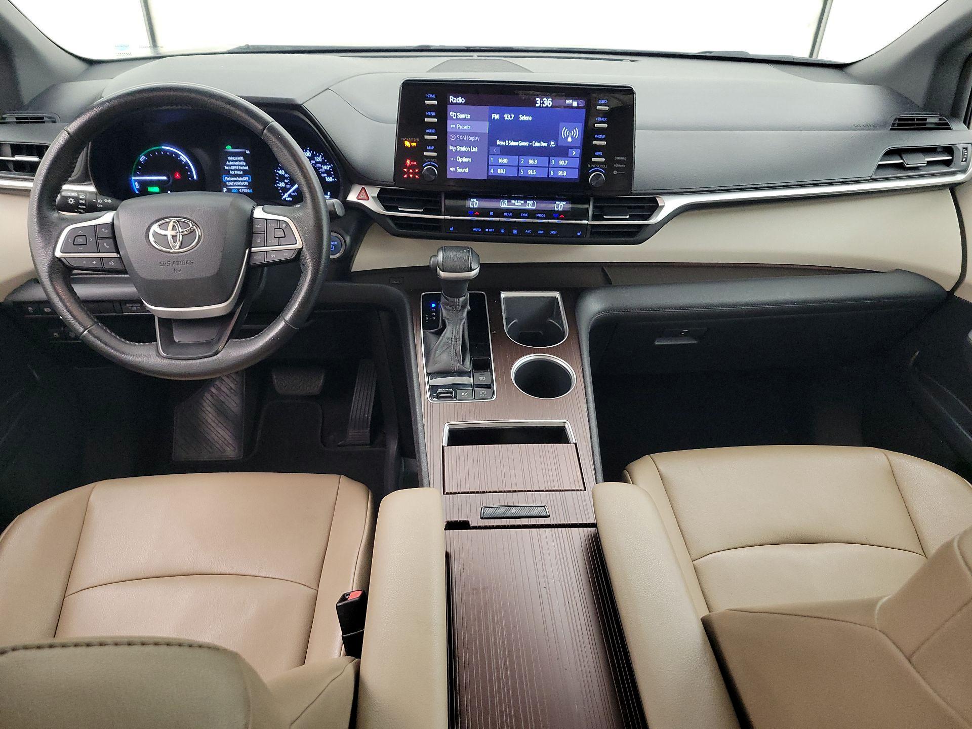 Thumbnail: 2021 Toyota Sienna - 9