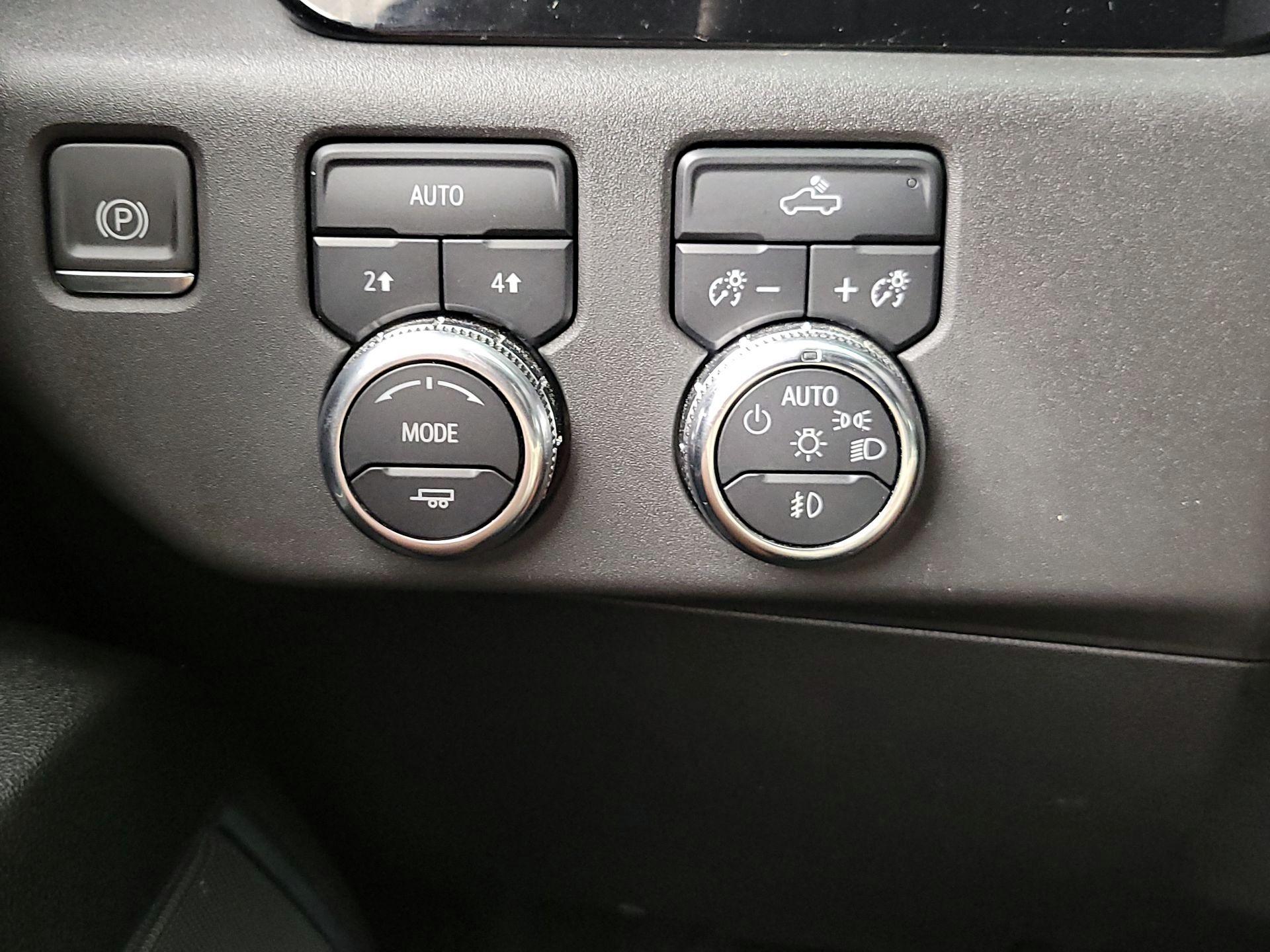Thumbnail: 2024 GMC Sierra 1500 - 13