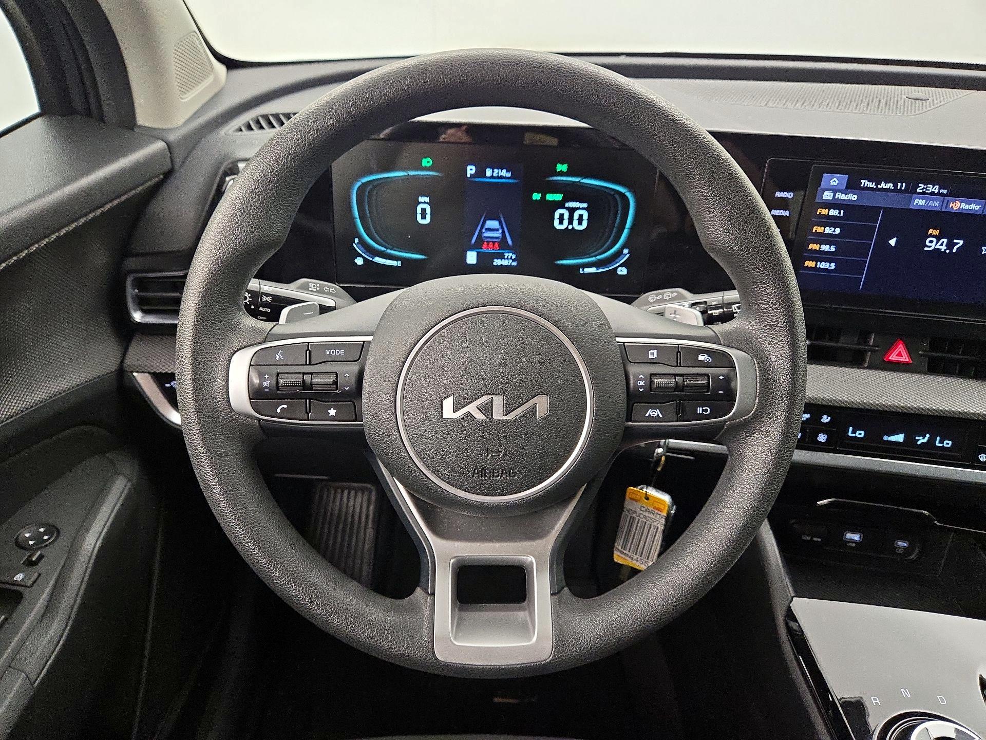 Thumbnail: 2023 Kia Sportage - 10