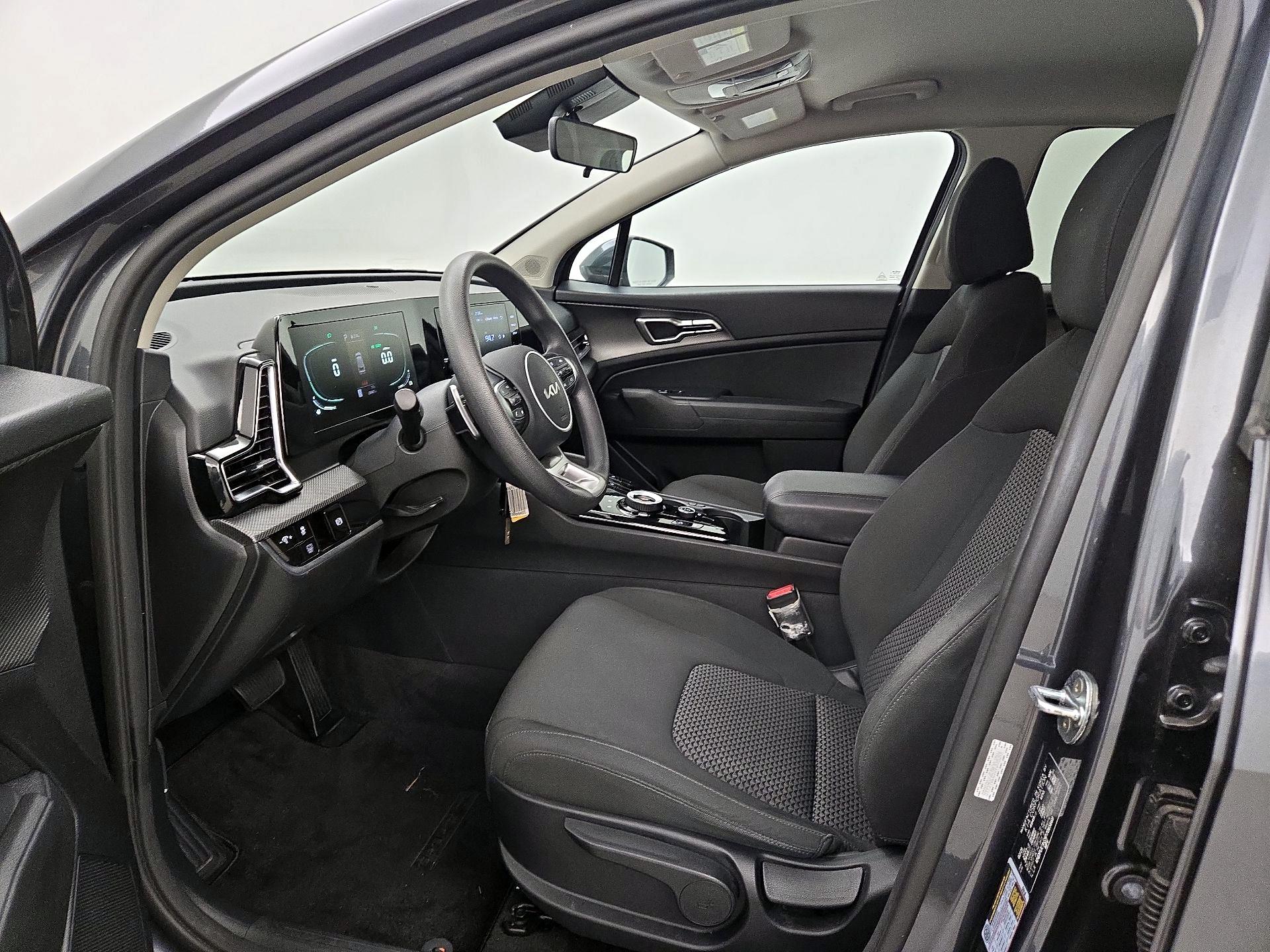 Thumbnail: 2023 Kia Sportage - 11