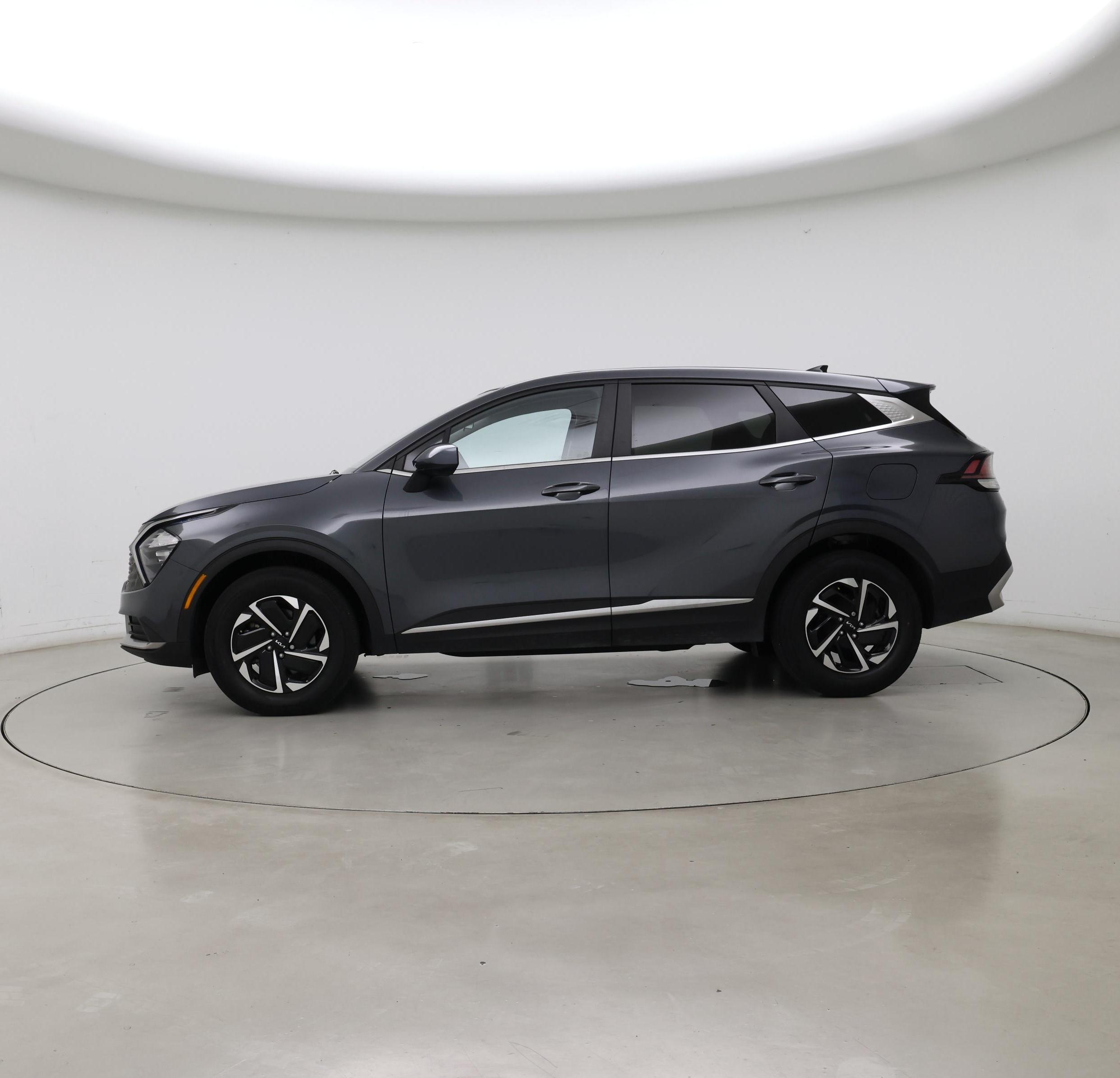 Thumbnail: 2023 Kia Sportage - 3
