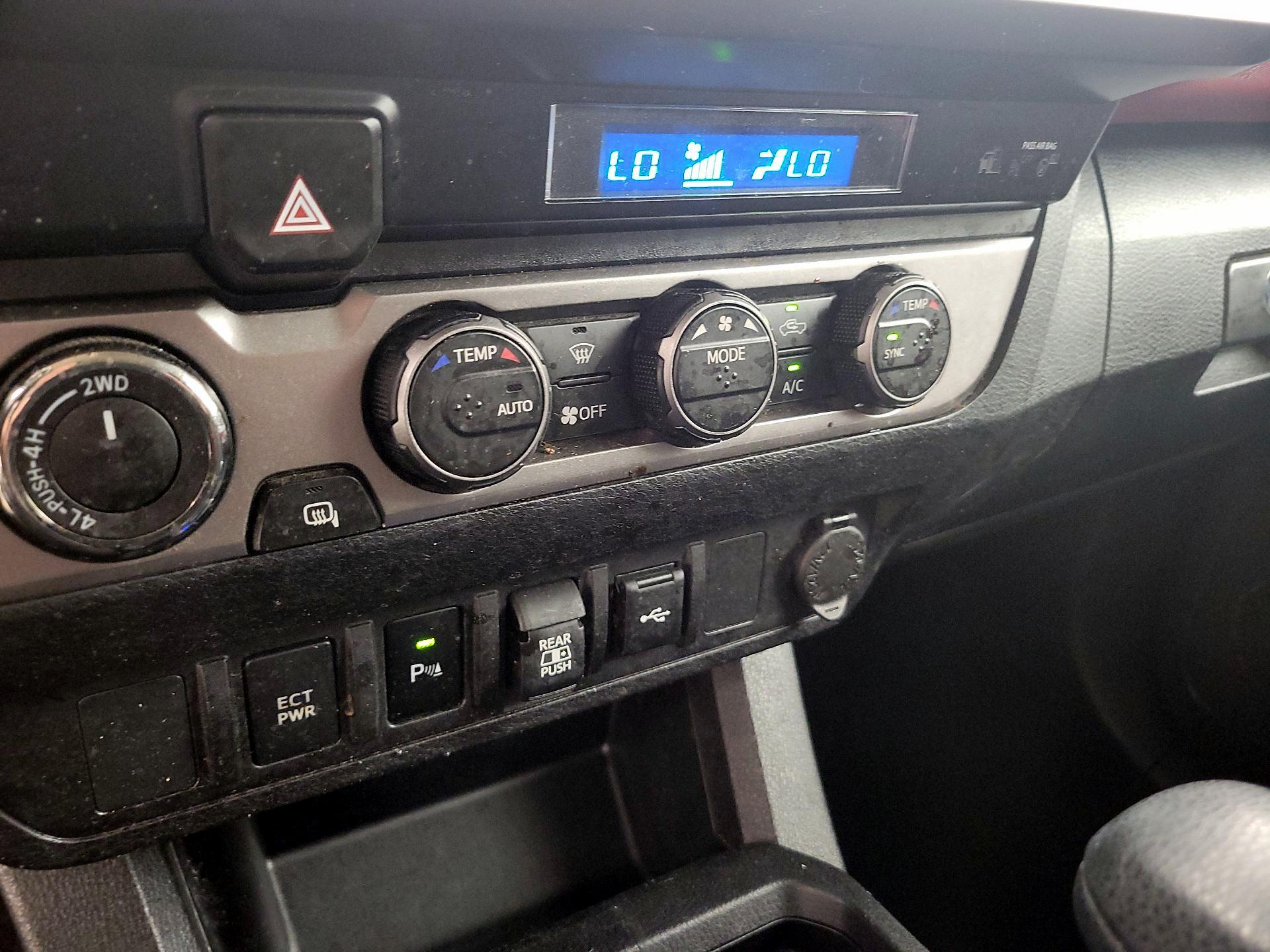 Thumbnail: 2023 Toyota Tacoma - 17
