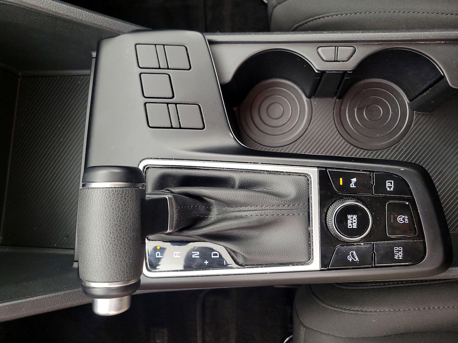 Thumbnail: 2025 Kia Sportage - 16