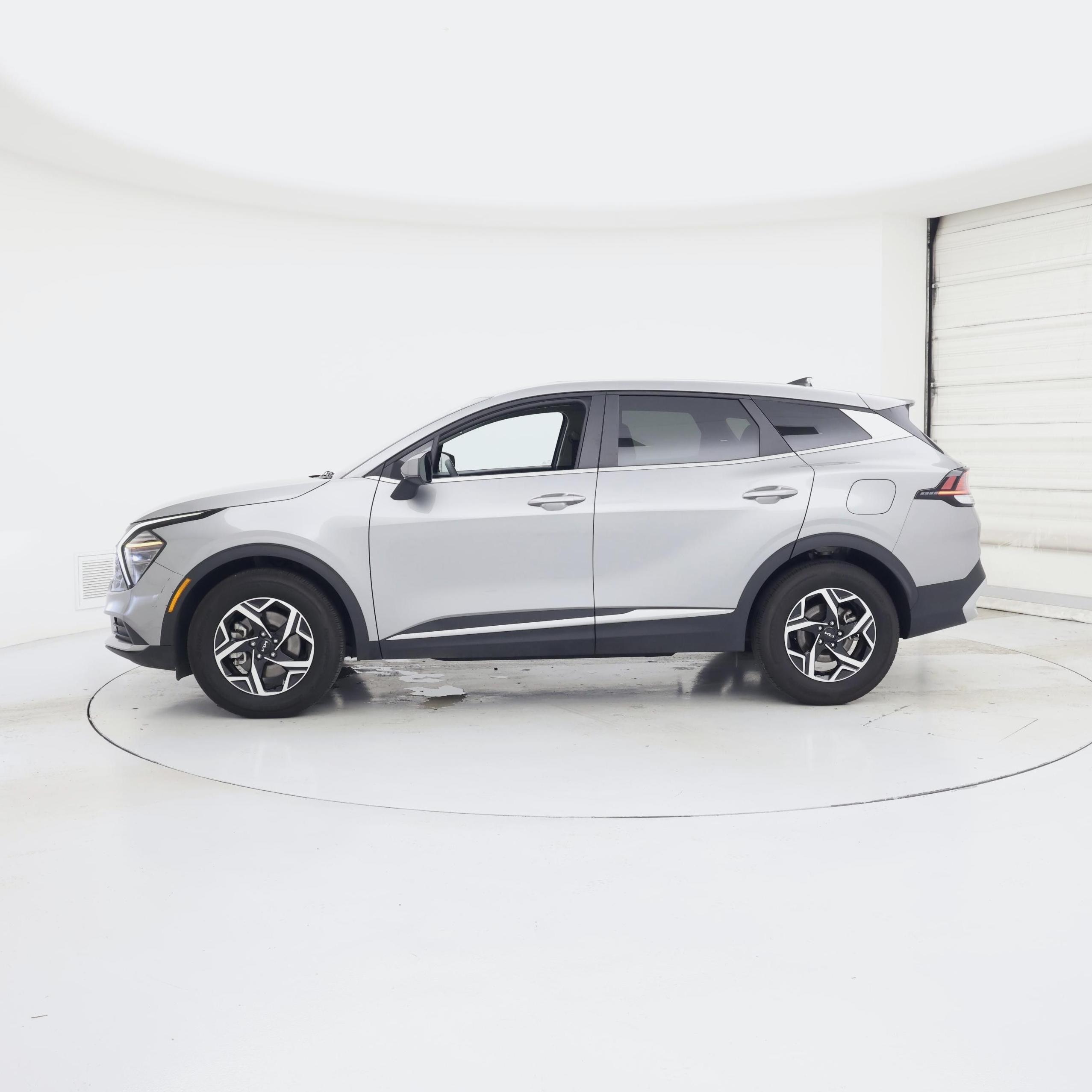 Thumbnail: 2025 Kia Sportage - 3