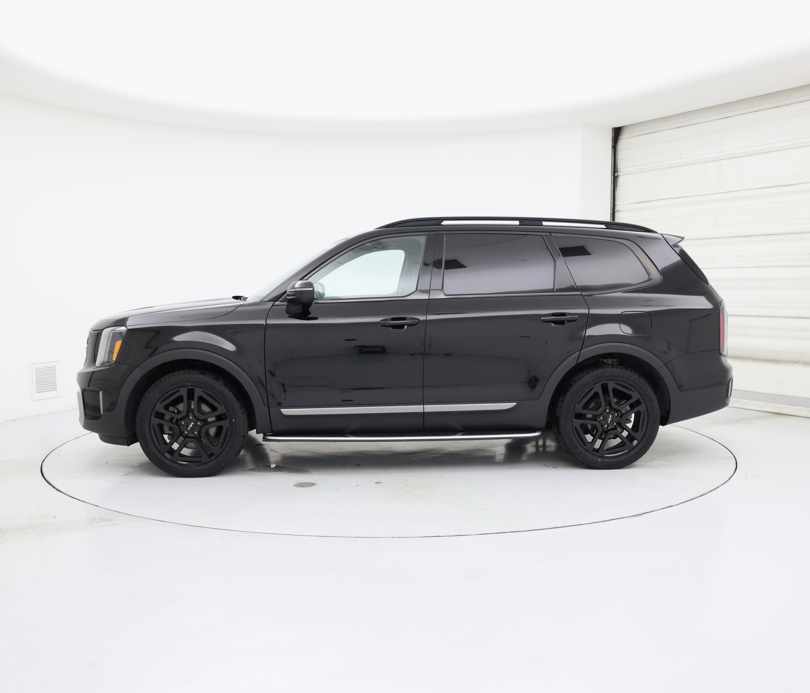 Thumbnail: 2023 Kia Telluride - 3