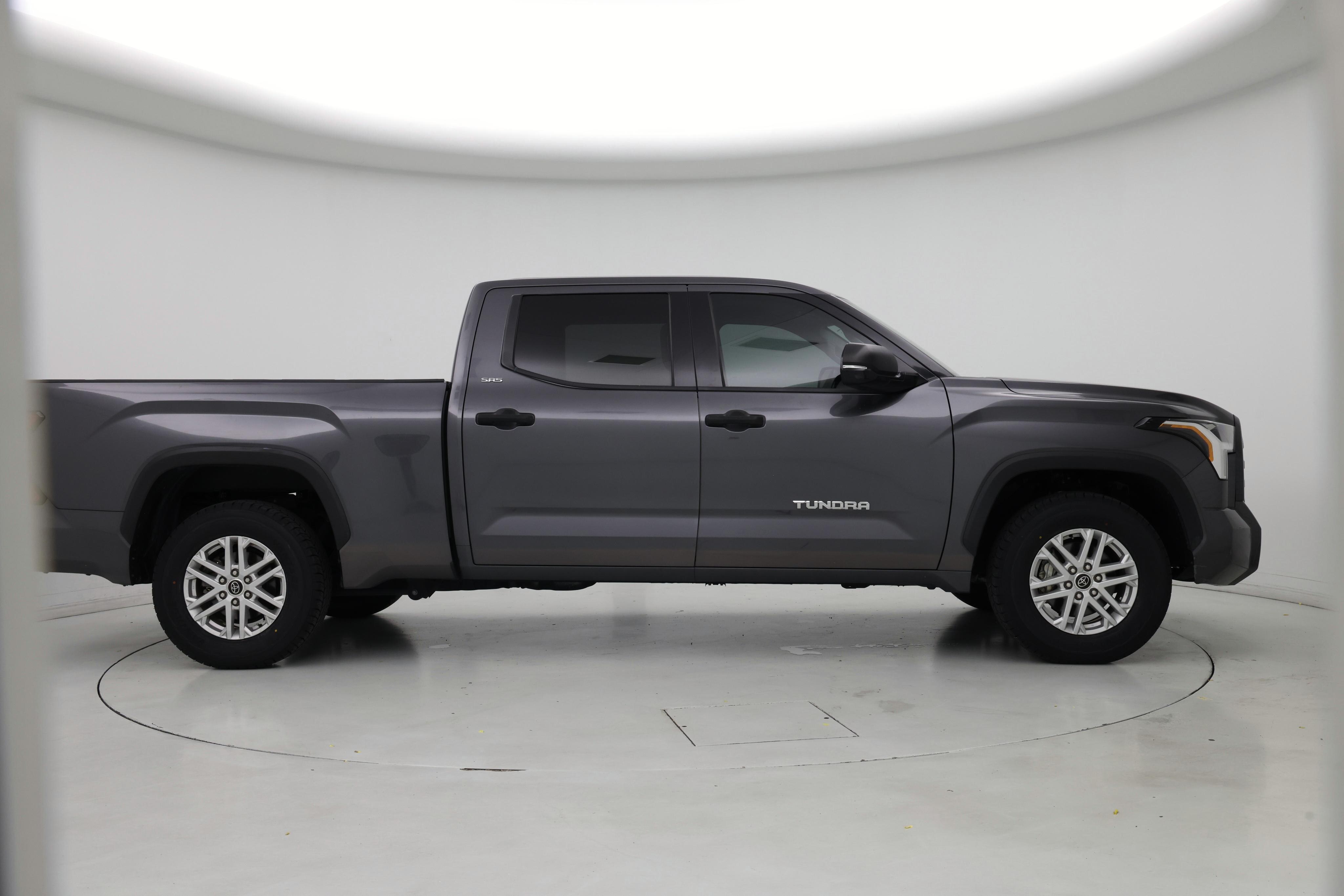Thumbnail: 2023 Toyota Tundra - 7