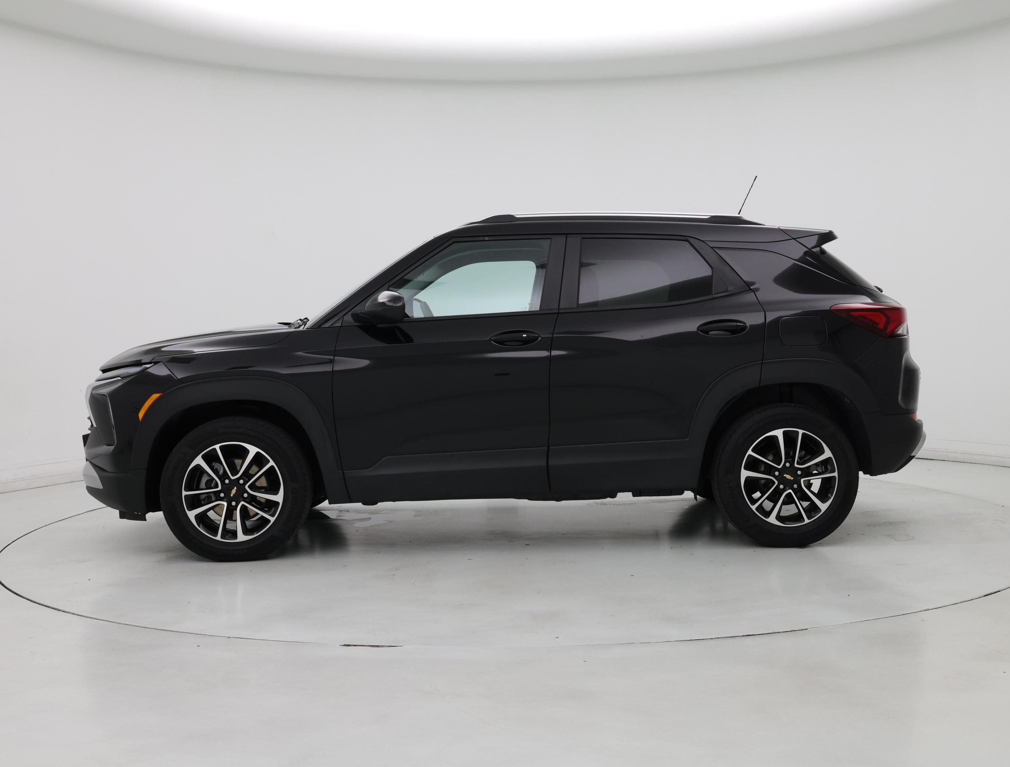 Thumbnail: 2025 Chevrolet TrailBlazer - 3