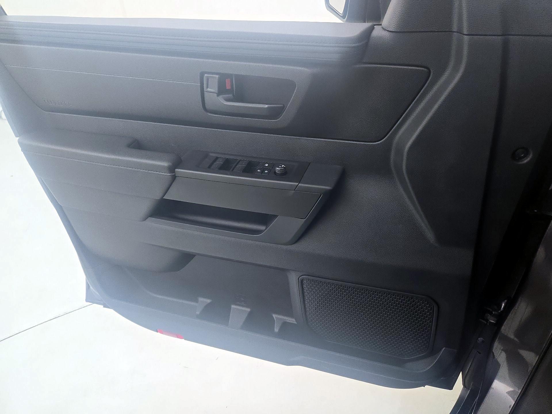 Thumbnail: 2023 Toyota Tundra - 12