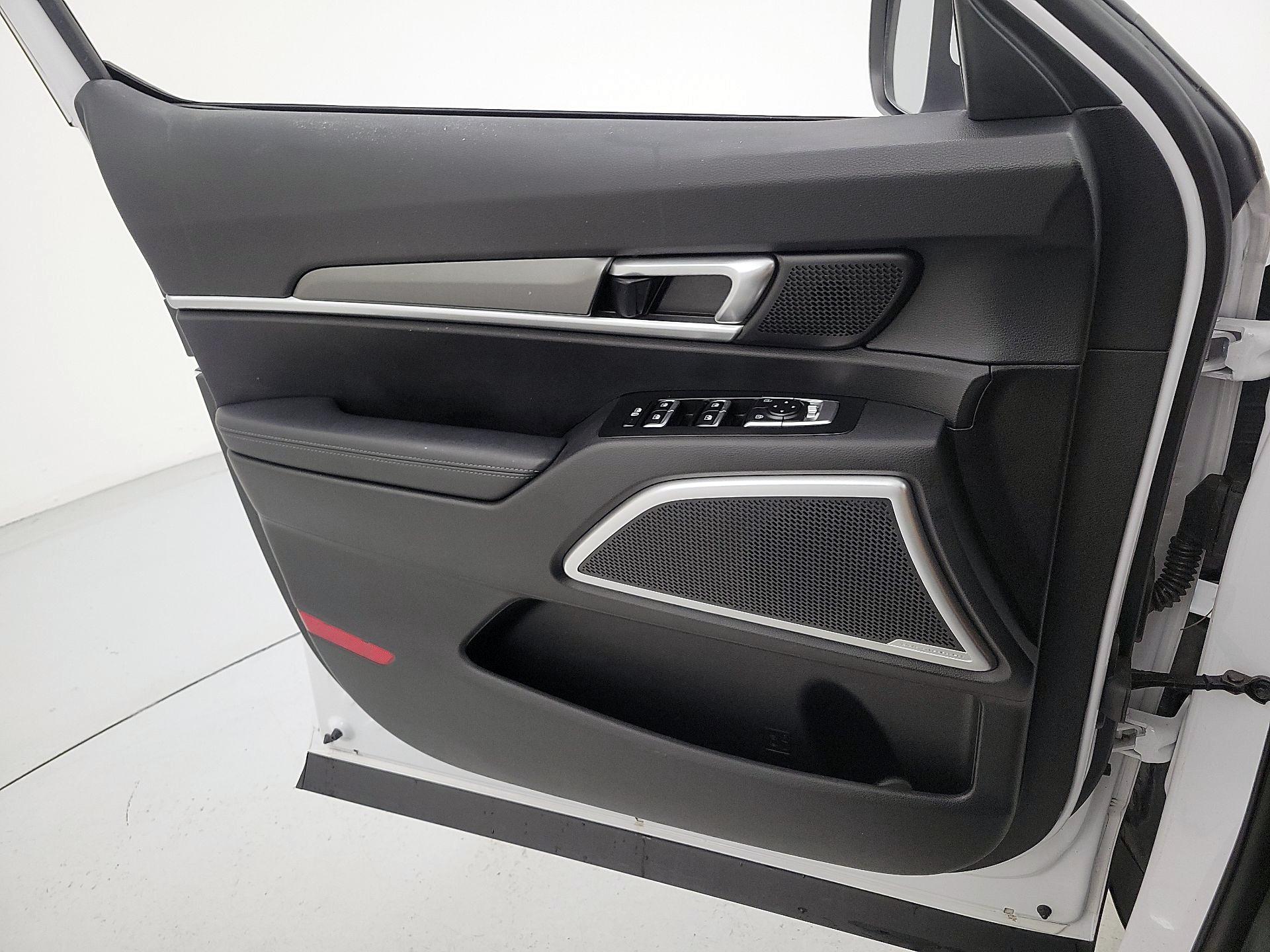 Thumbnail: 2022 Kia Telluride - 12