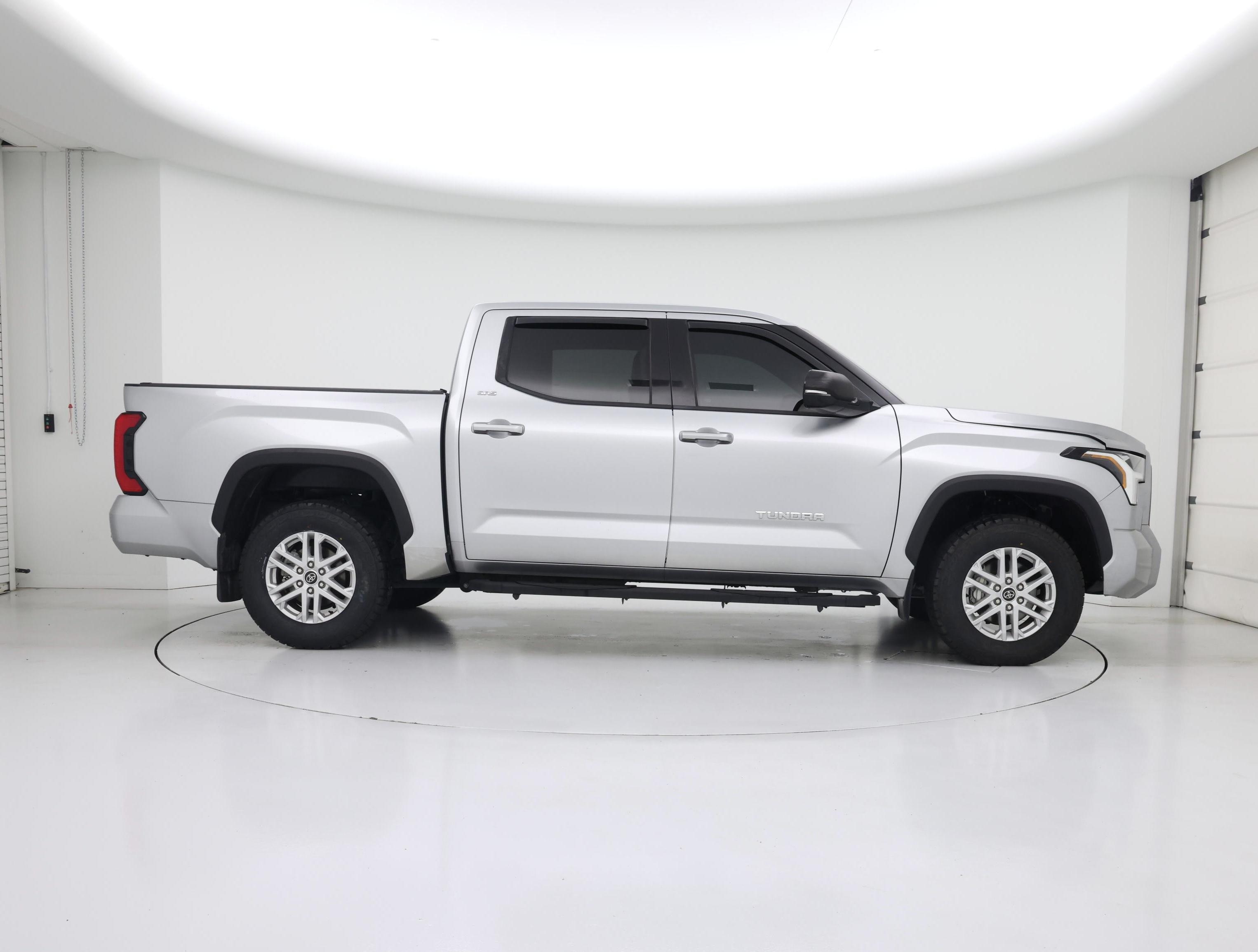 Thumbnail: 2023 Toyota Tundra - 7