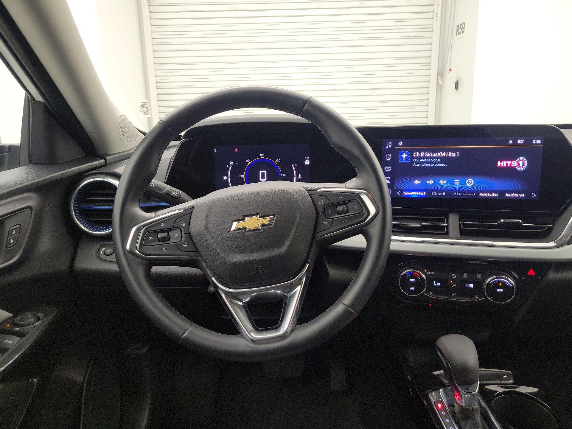 Thumbnail: 2025 Chevrolet Trax - 10