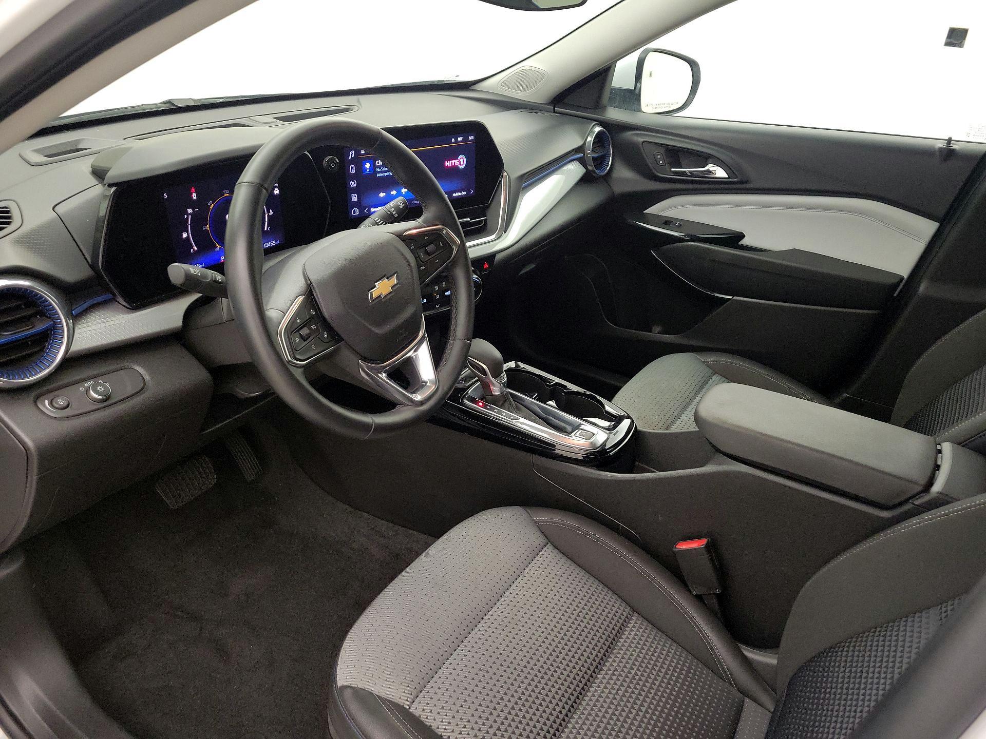 Thumbnail: 2025 Chevrolet Trax - 11