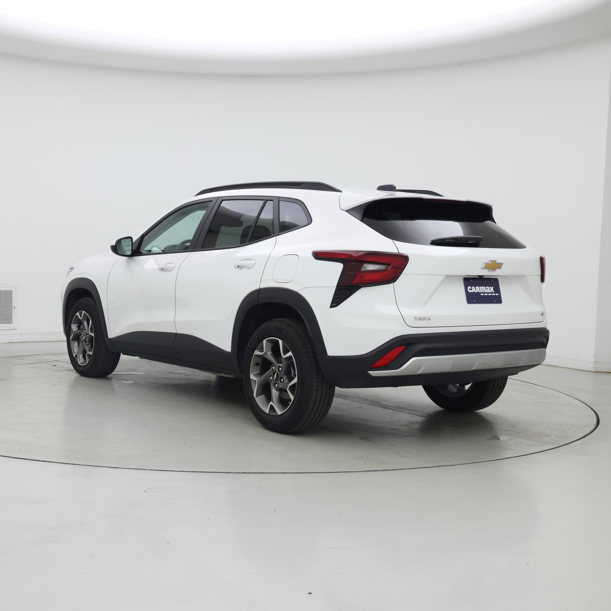 Thumbnail: 2025 Chevrolet Trax - 2