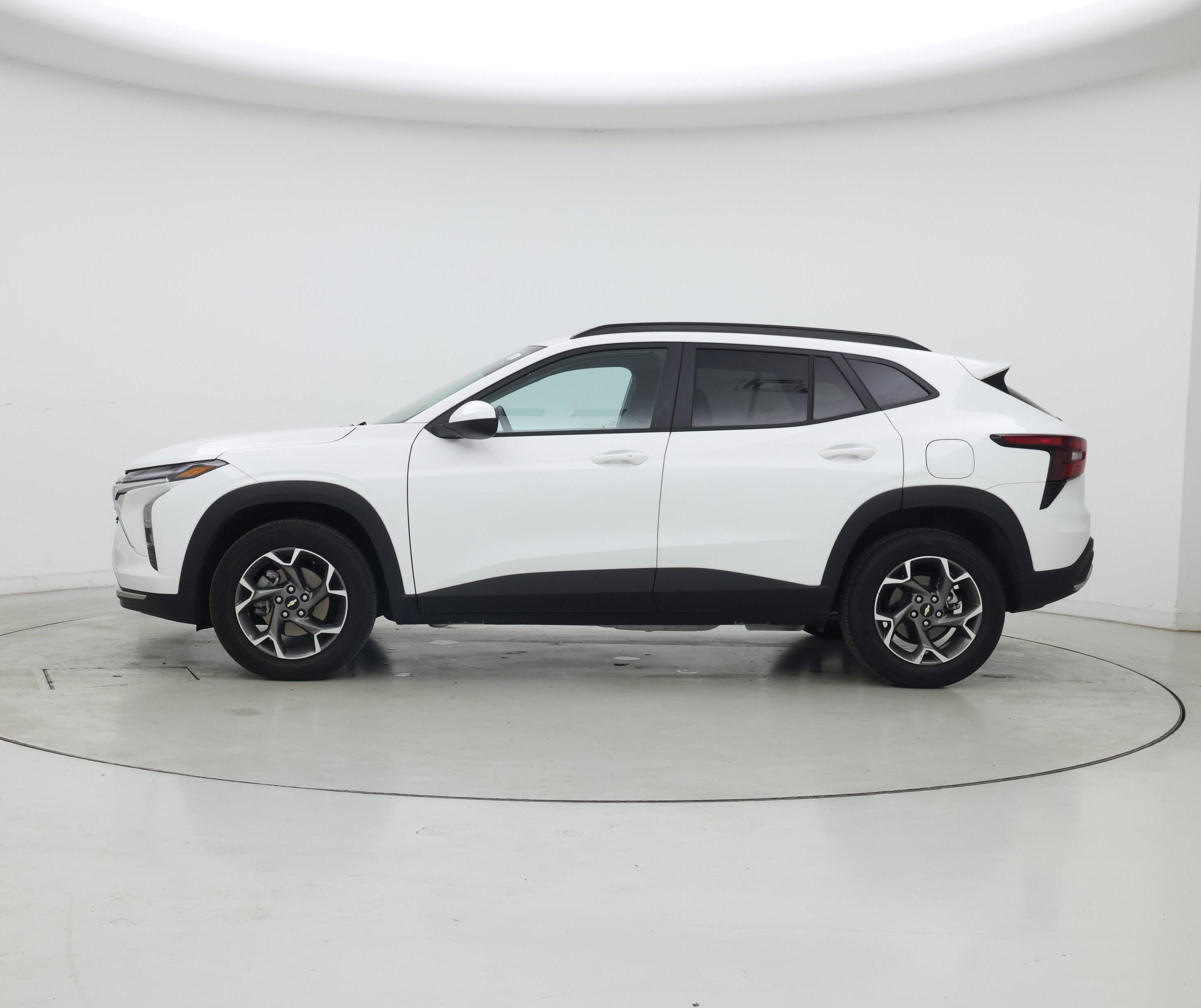 Thumbnail: 2025 Chevrolet Trax - 3