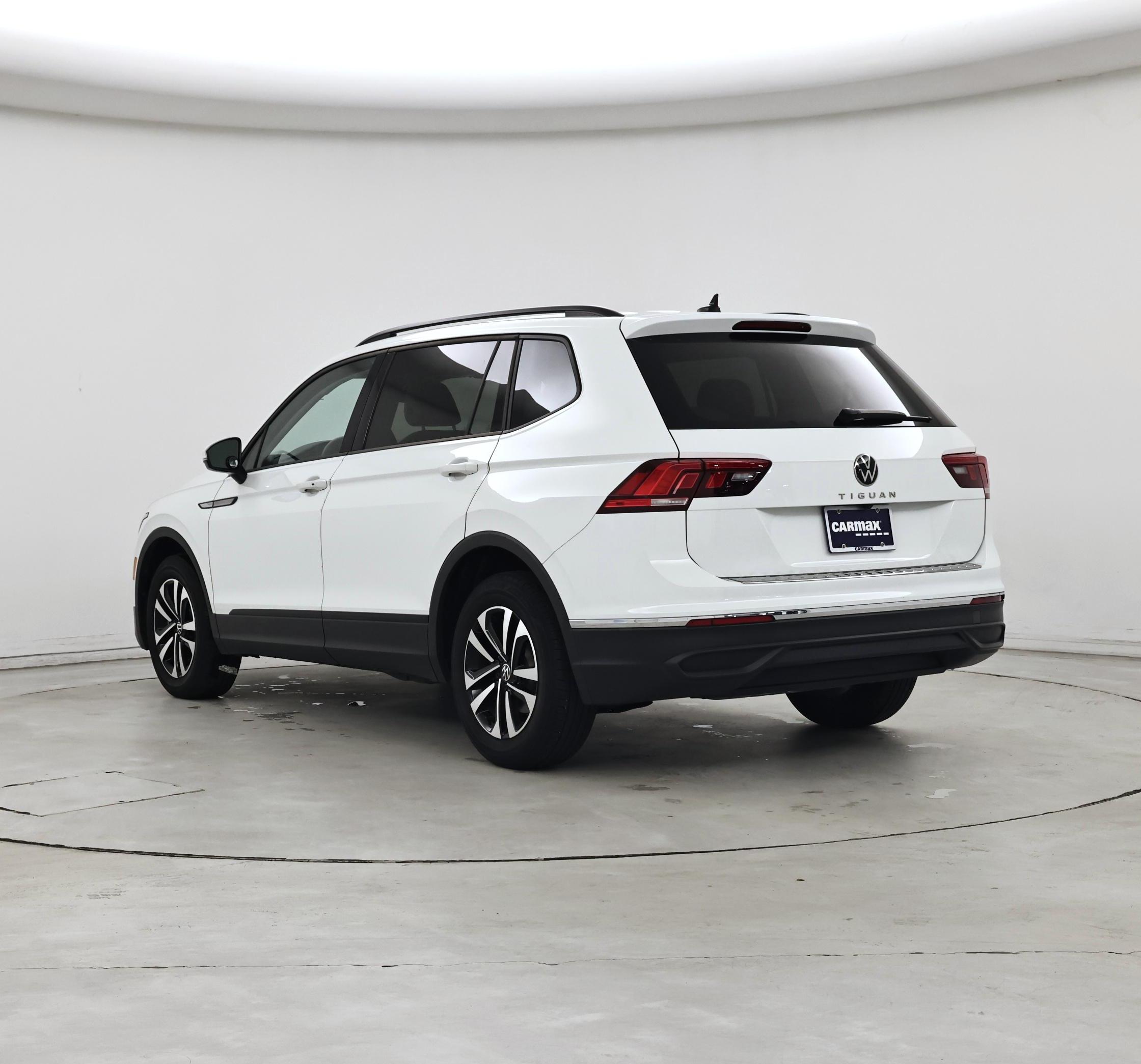 Thumbnail: 2024 Volkswagen Tiguan - 2