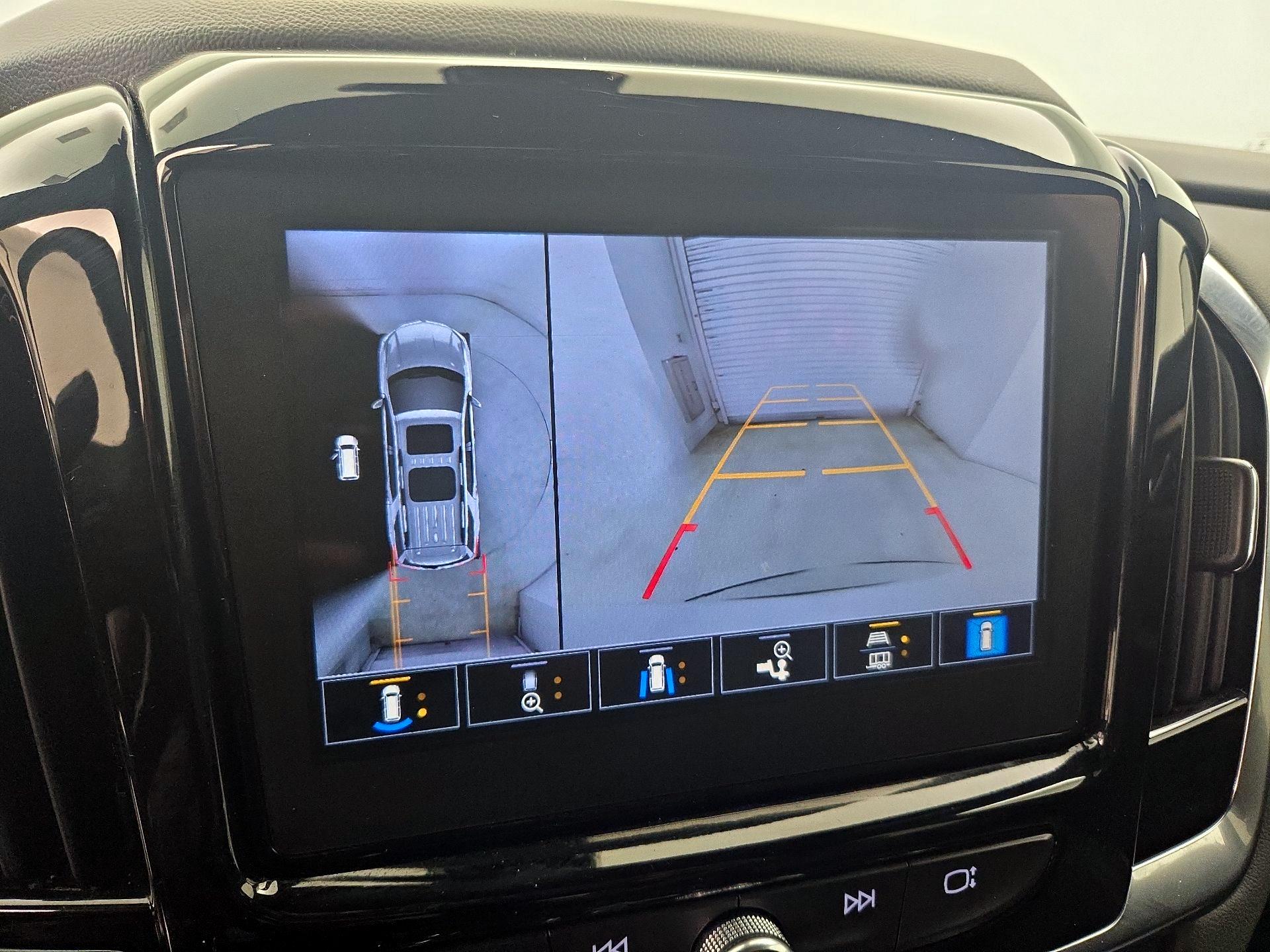 Thumbnail: 2024 Chevrolet Traverse - 15