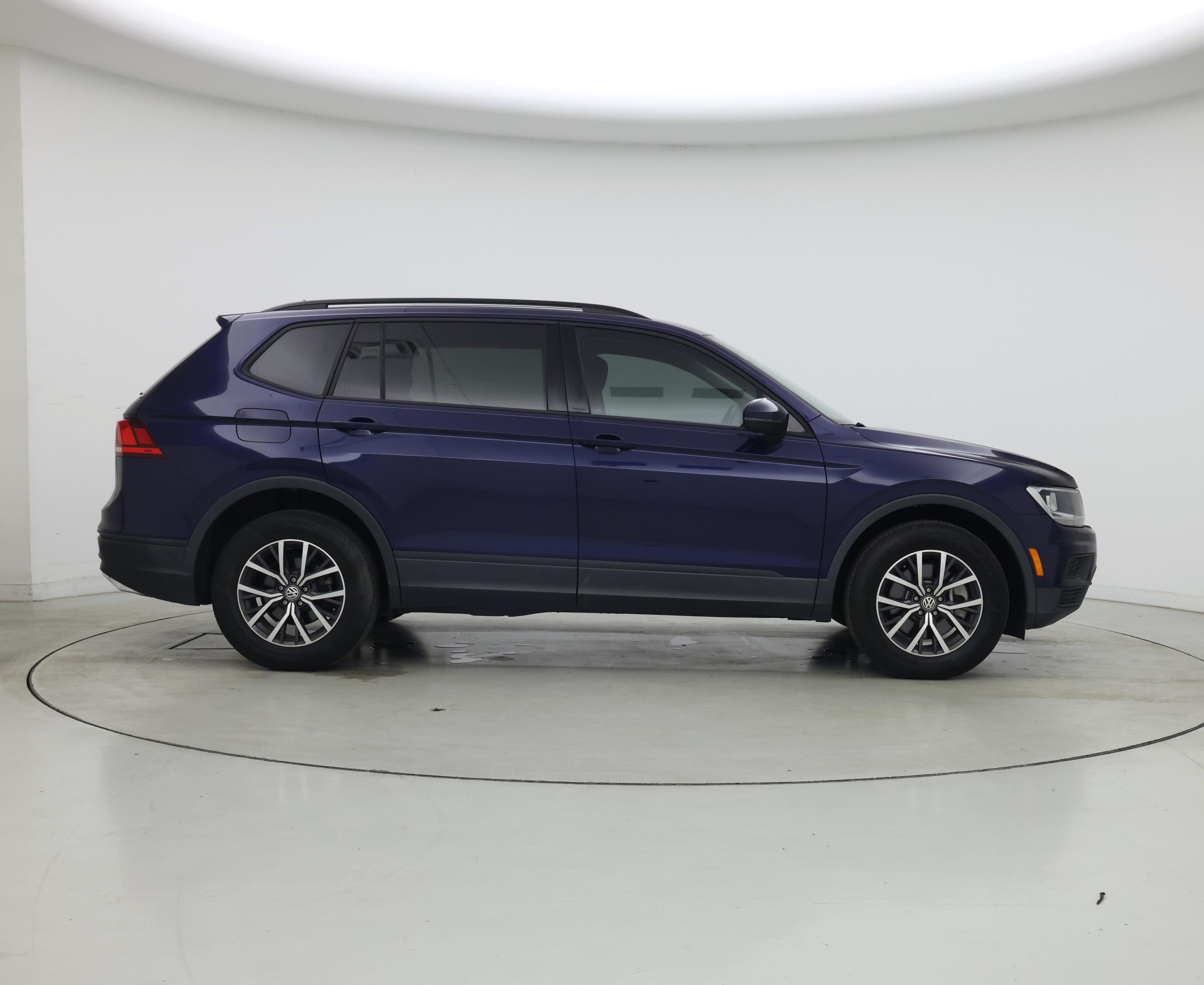 Thumbnail: 2021 Volkswagen Tiguan - 7