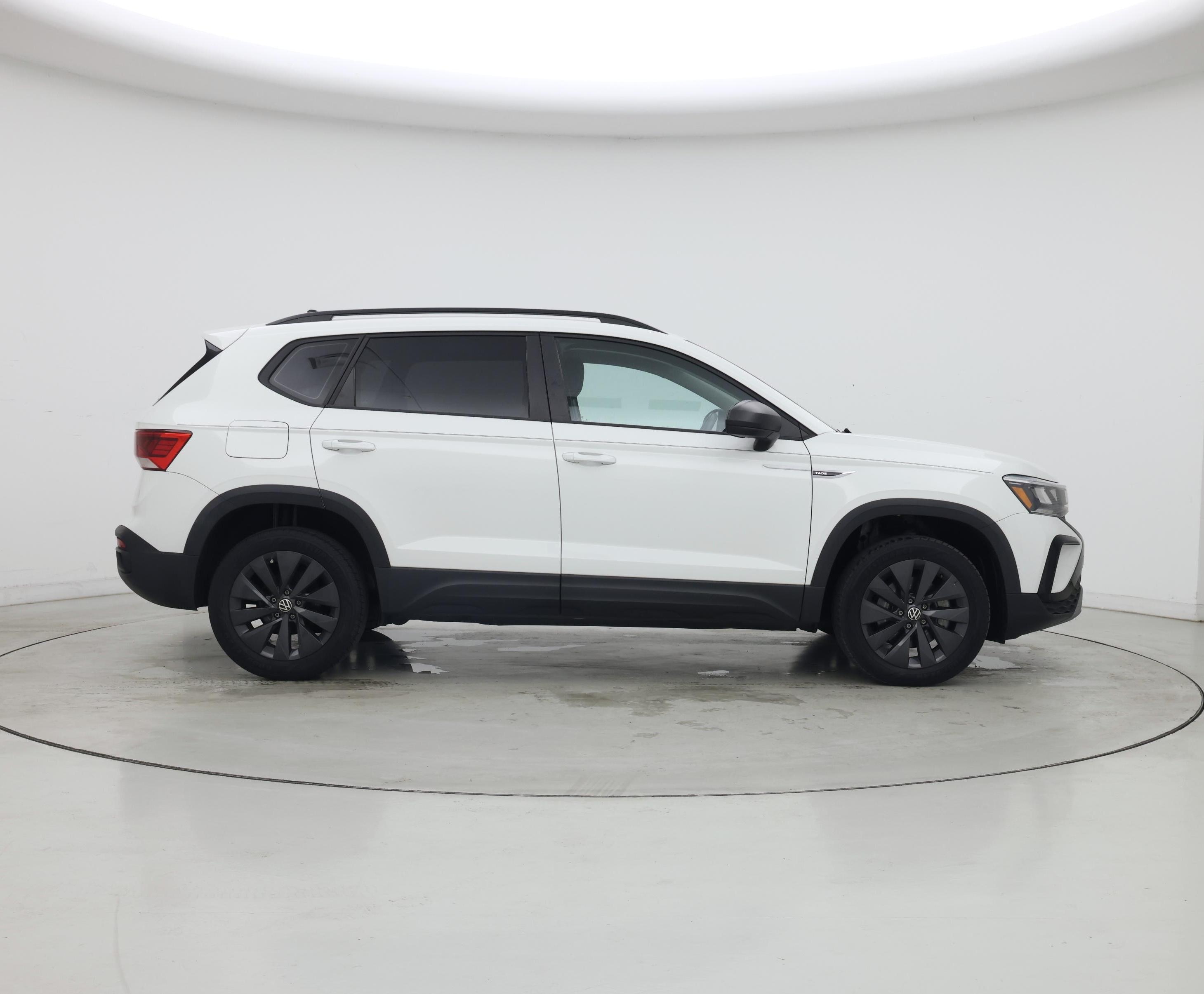 Thumbnail: 2023 Volkswagen Taos - 7