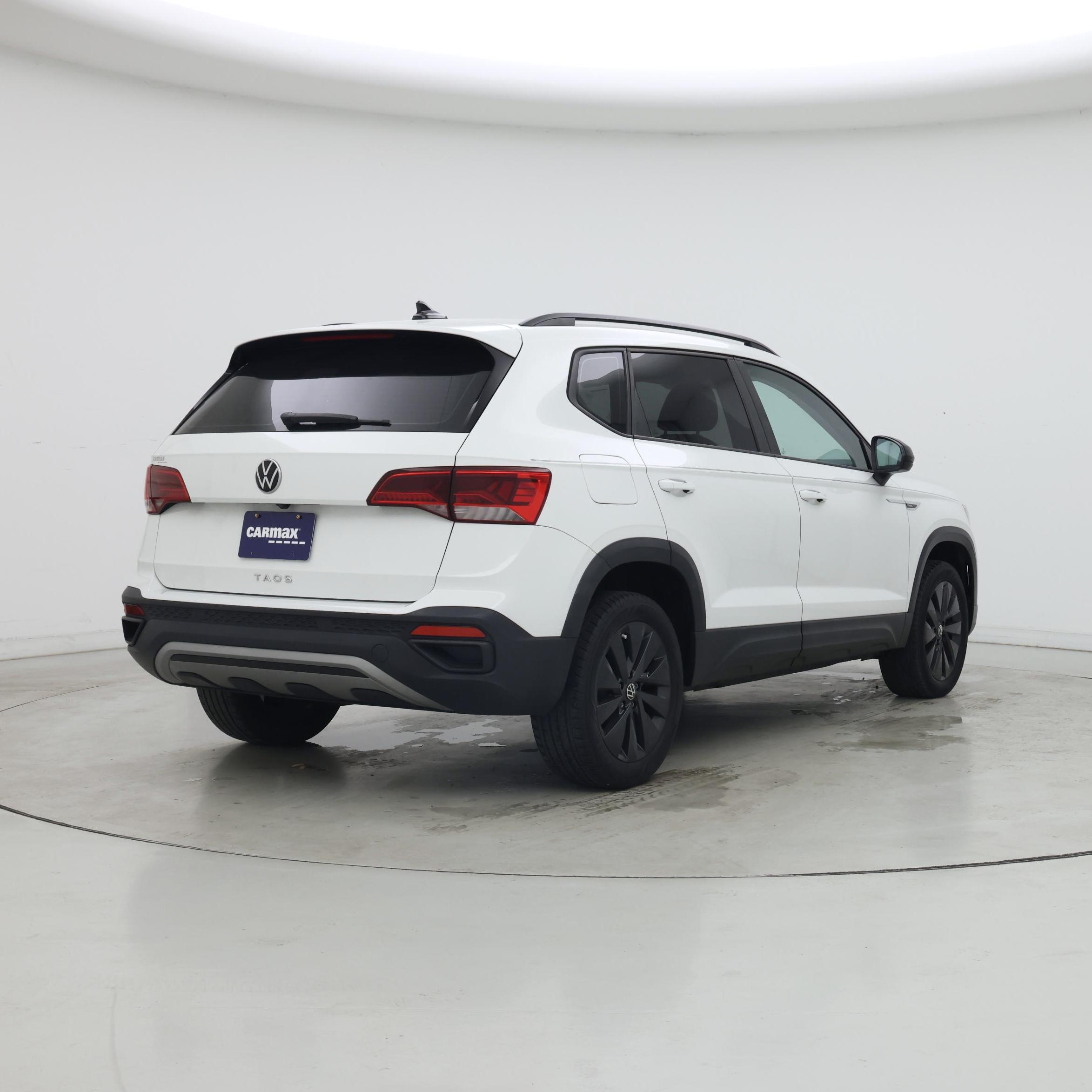 Thumbnail: 2023 Volkswagen Taos - 8