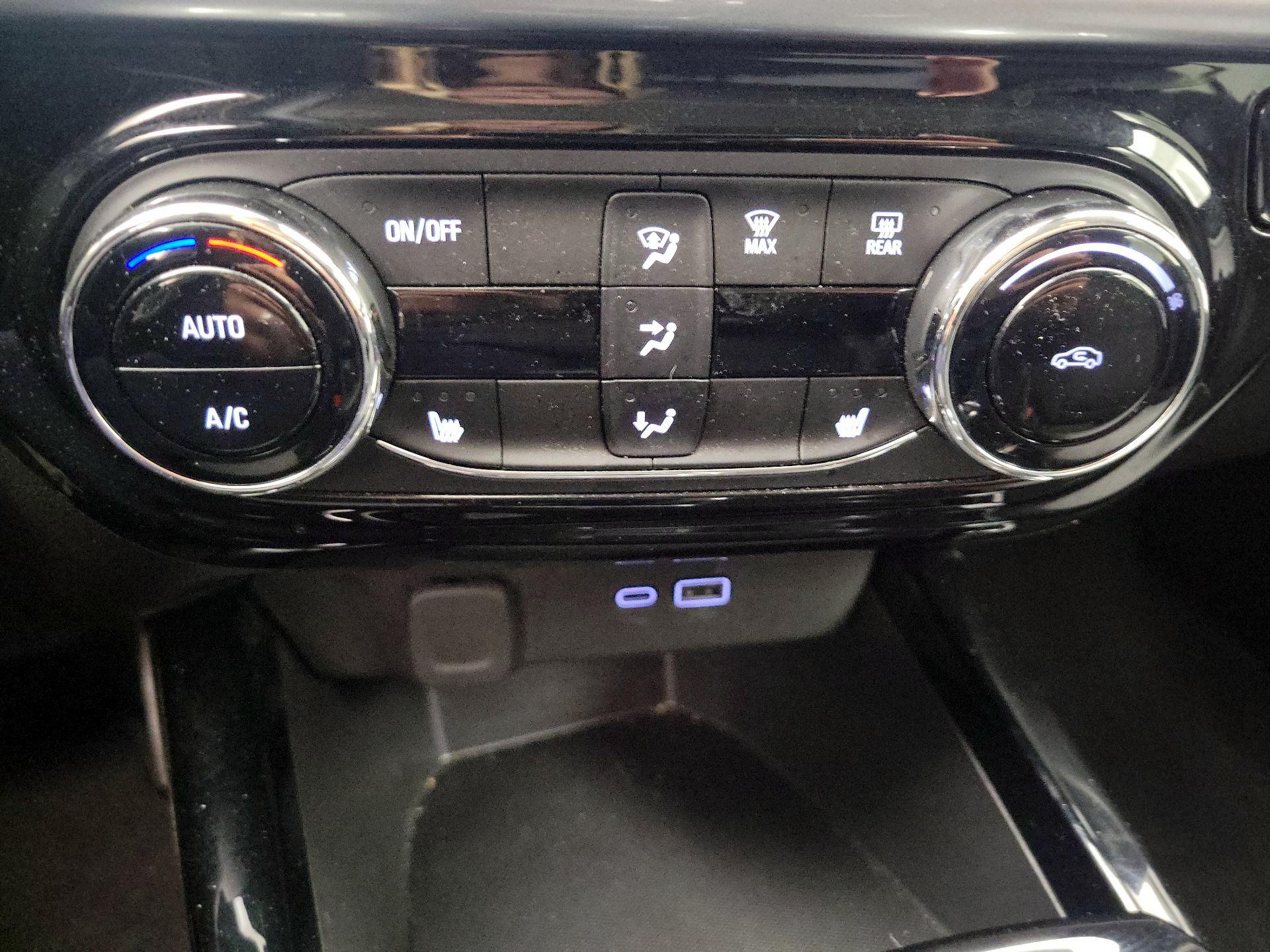 Thumbnail: 2025 Chevrolet Trax - 16
