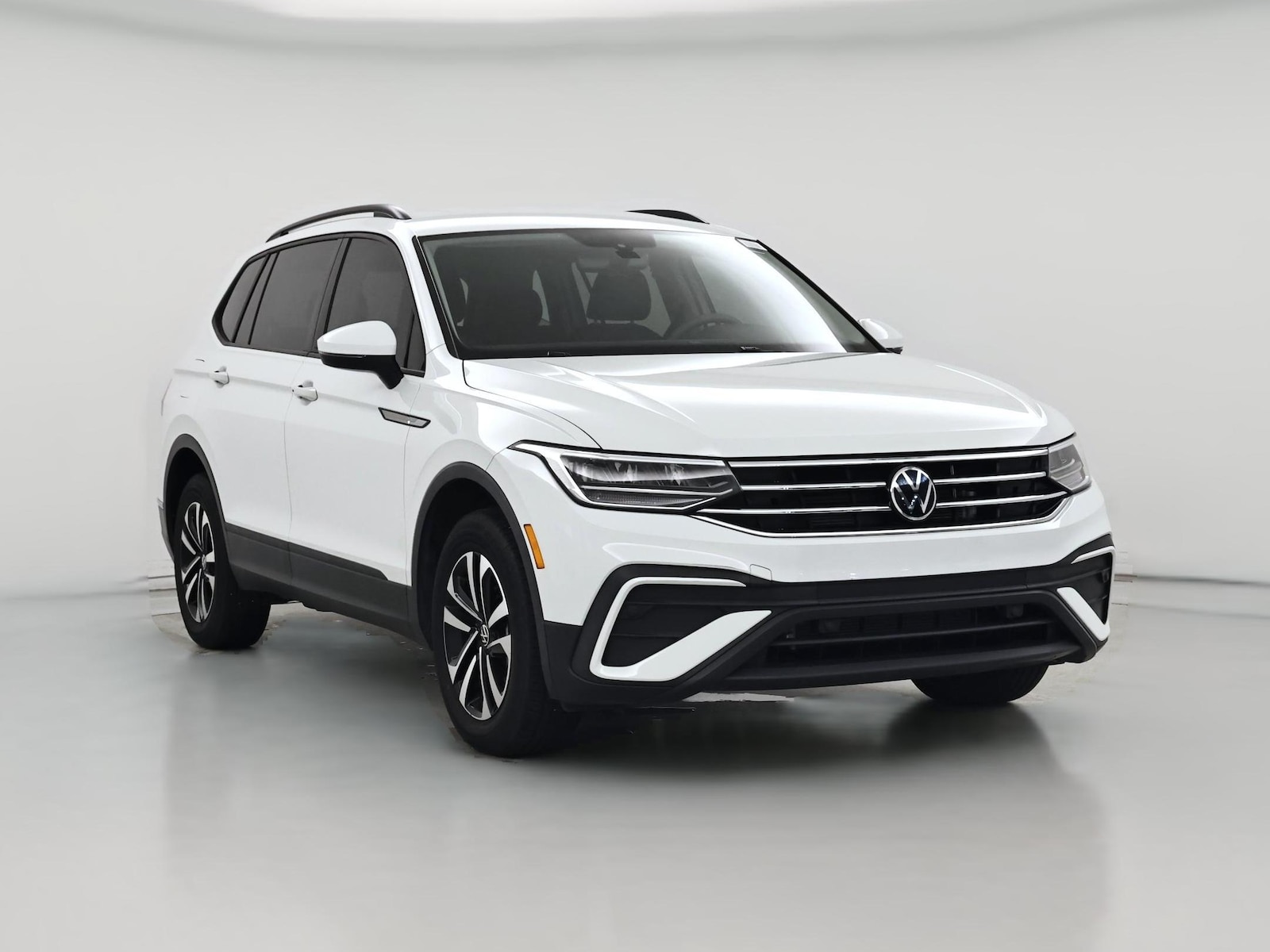 2023 Volkswagen Tiguan S - Photo 1