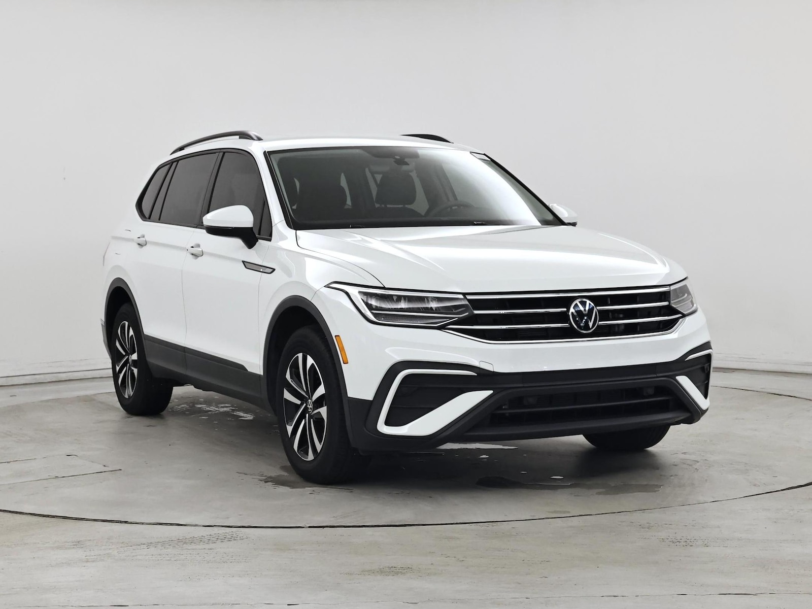 2023 Volkswagen Tiguan S - Photo 2