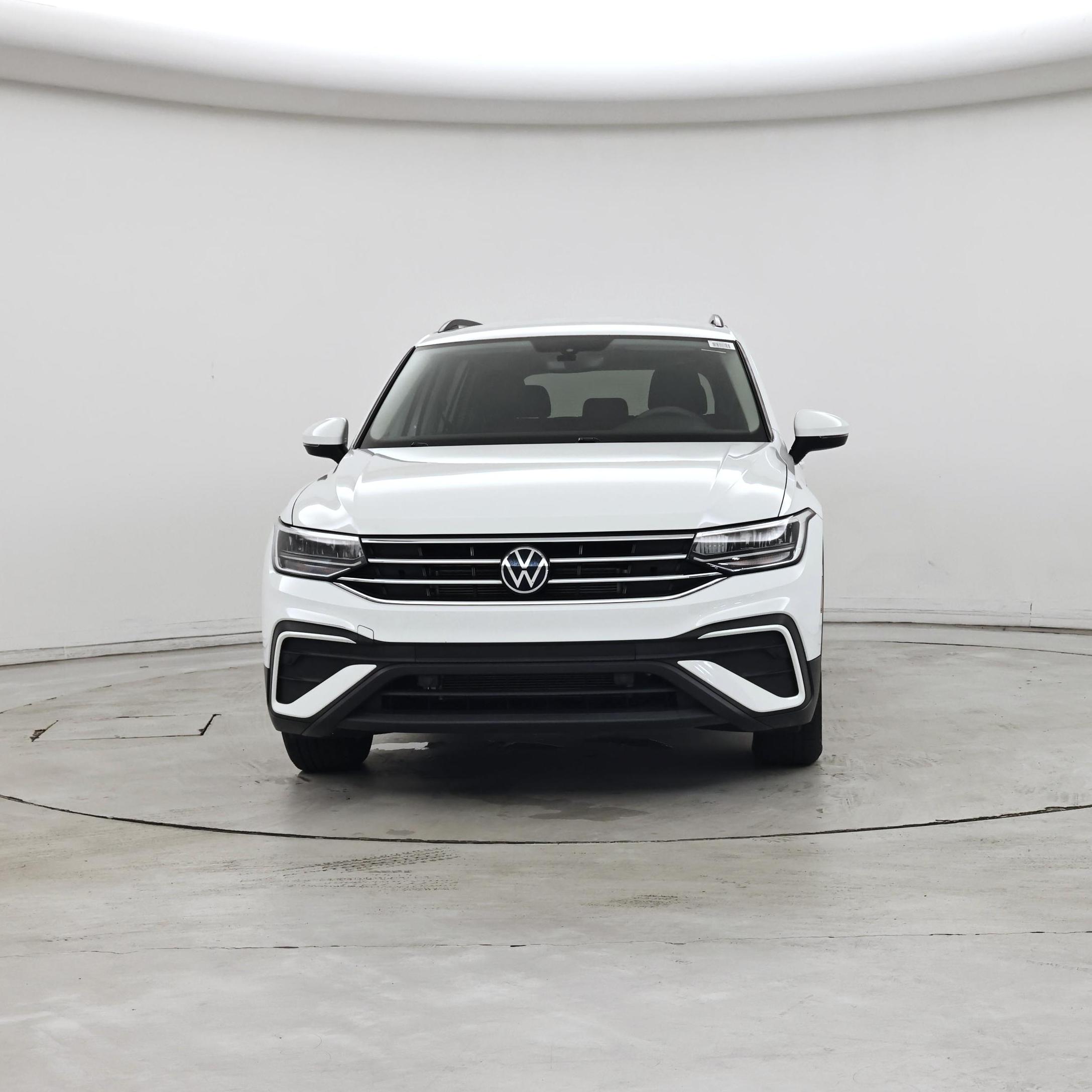 Thumbnail: 2023 Volkswagen Tiguan - 5