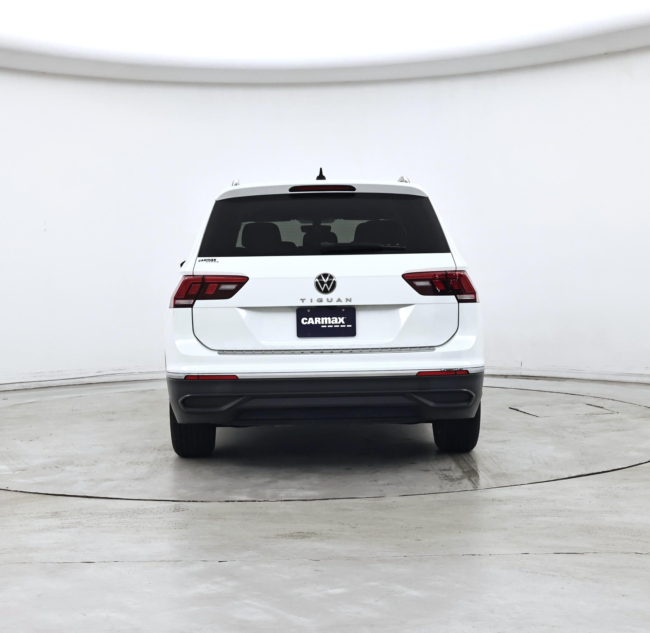 Thumbnail: 2023 Volkswagen Tiguan - 6