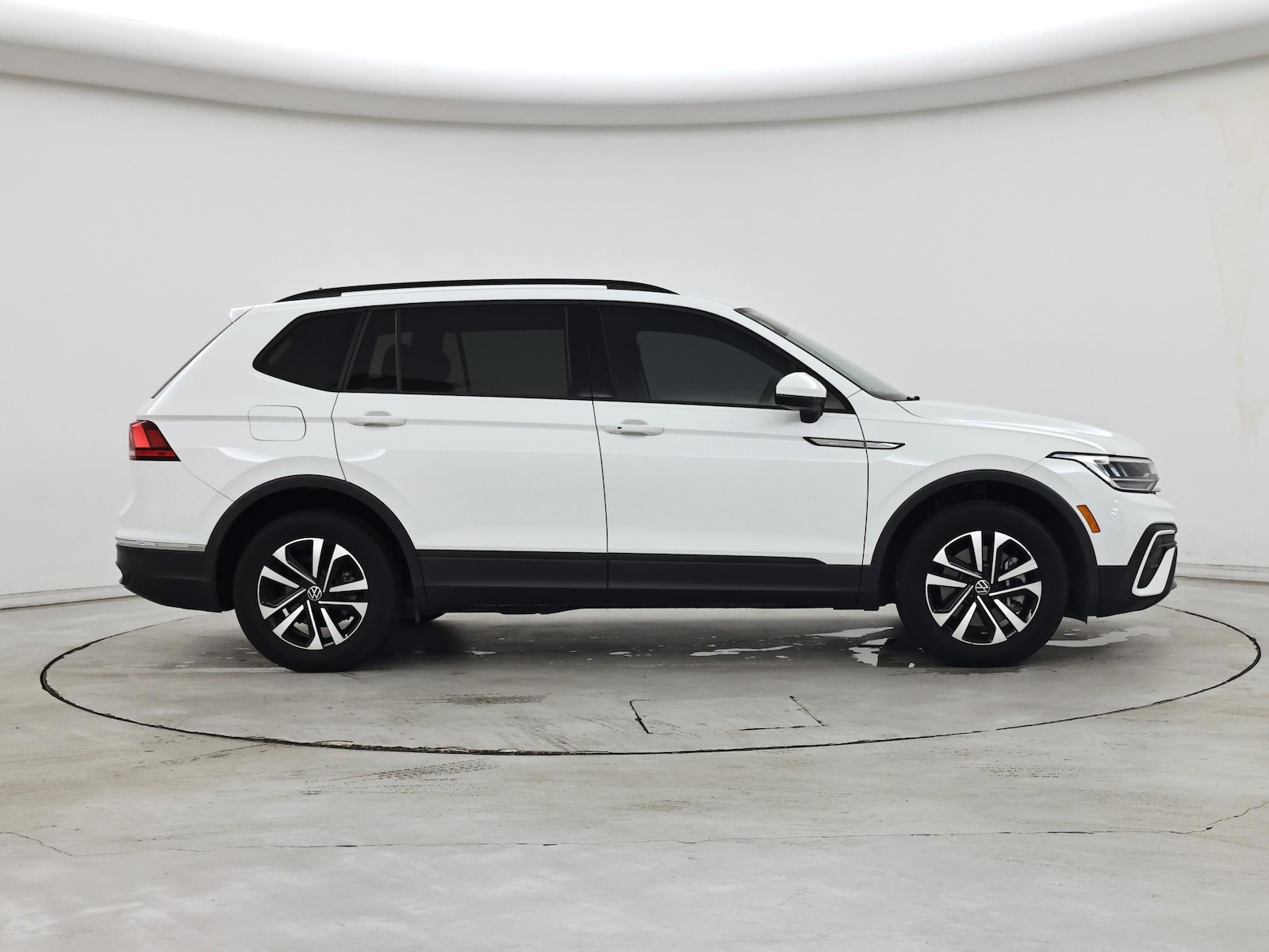 2023 Volkswagen Tiguan S - Photo 8