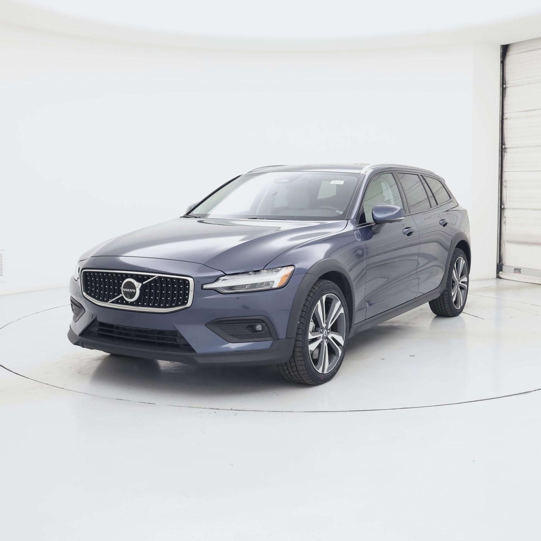 Thumbnail: 2025 Volvo S60 - 4