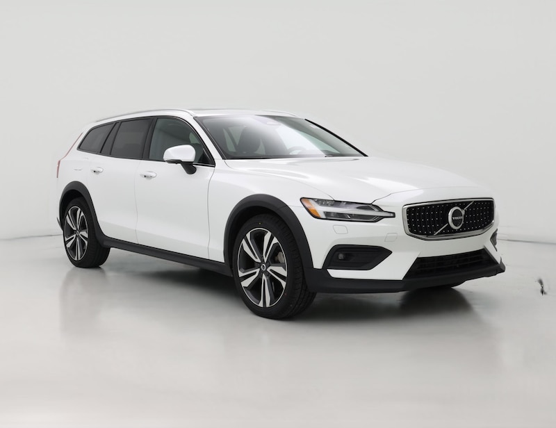 2025 Volvo V60 Cross Country B5 Plus