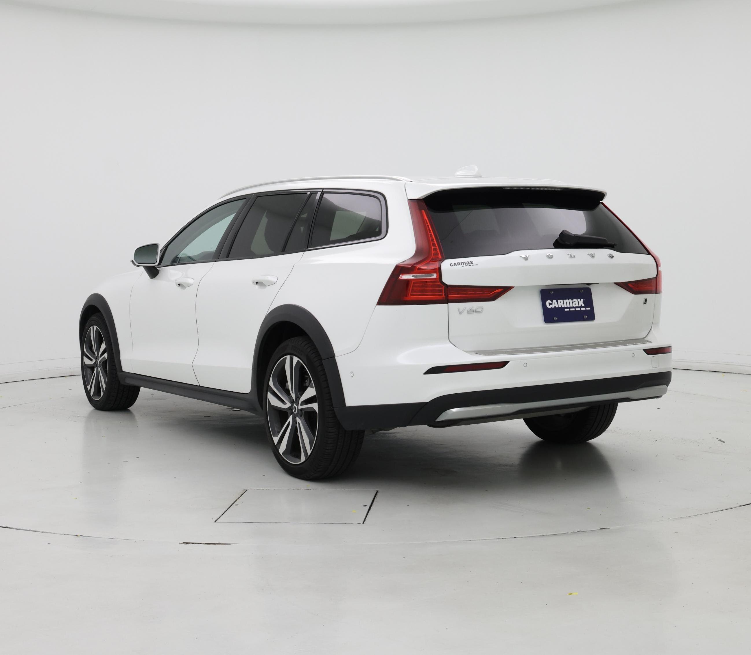 Thumbnail: 2025 Volvo S60 - 2