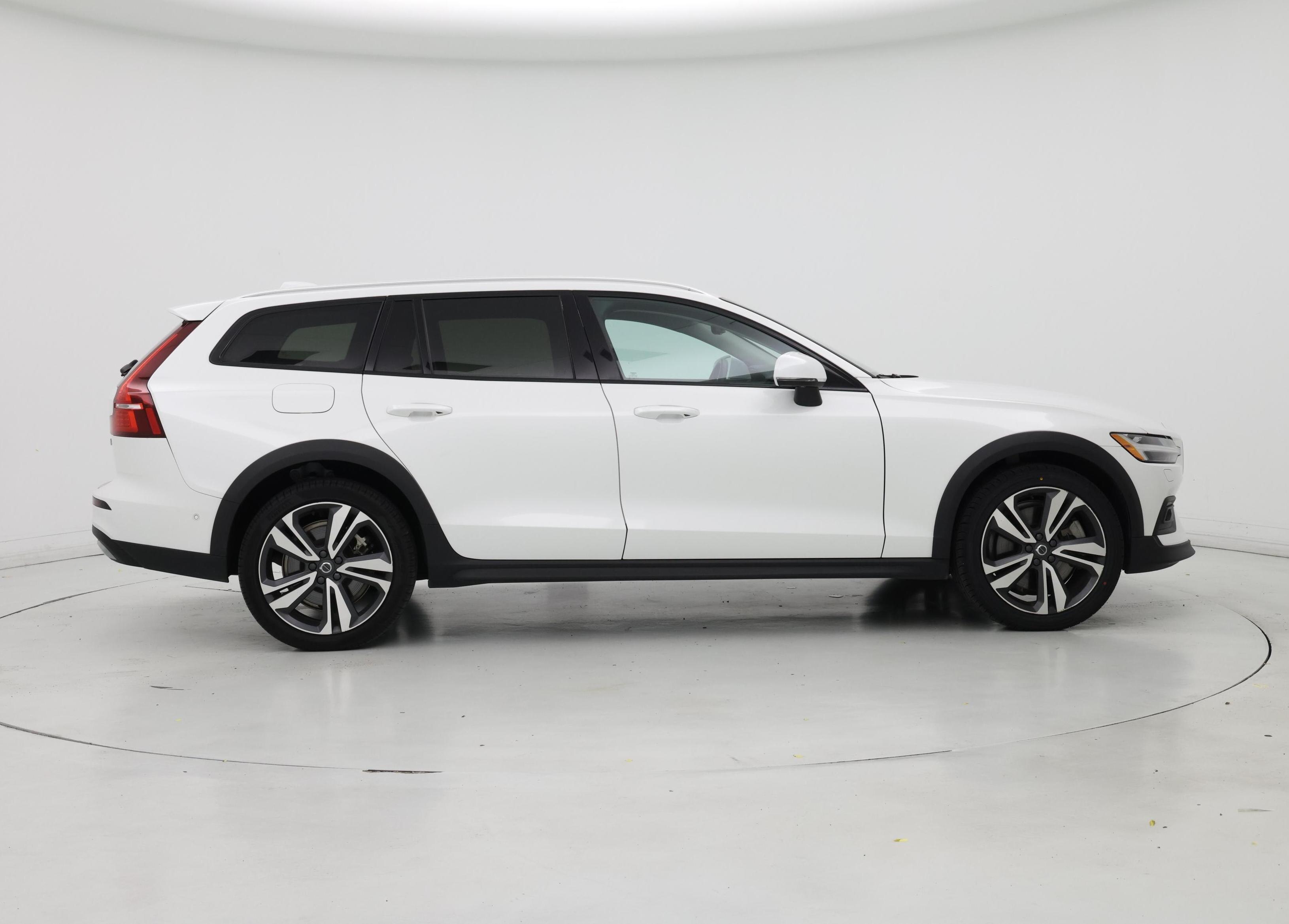 Thumbnail: 2025 Volvo S60 - 7
