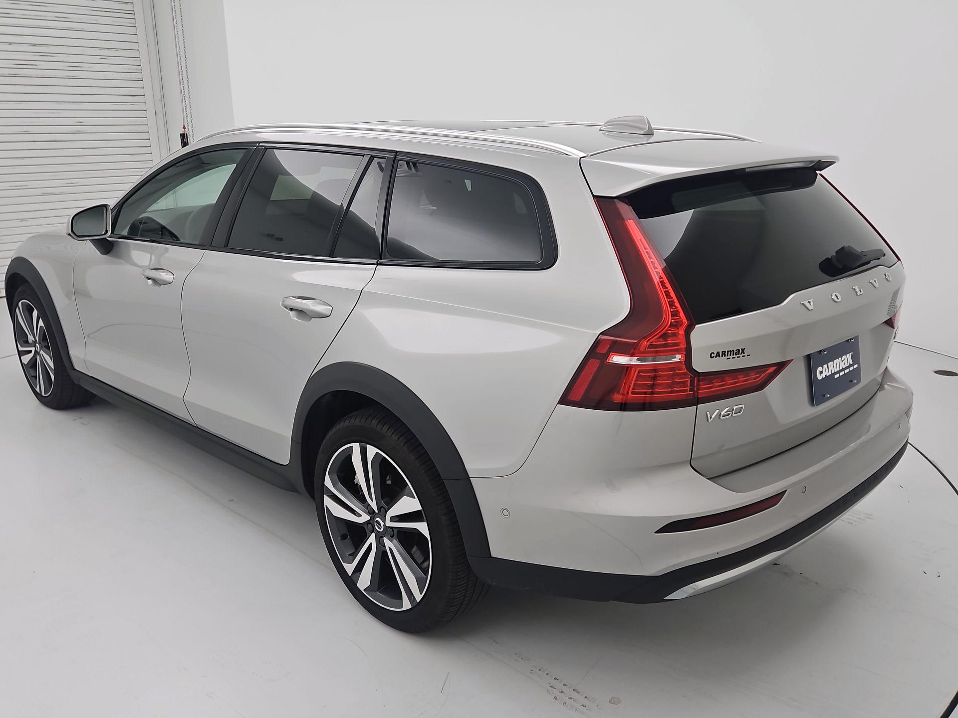 Thumbnail: 2025 Volvo S60 - 7