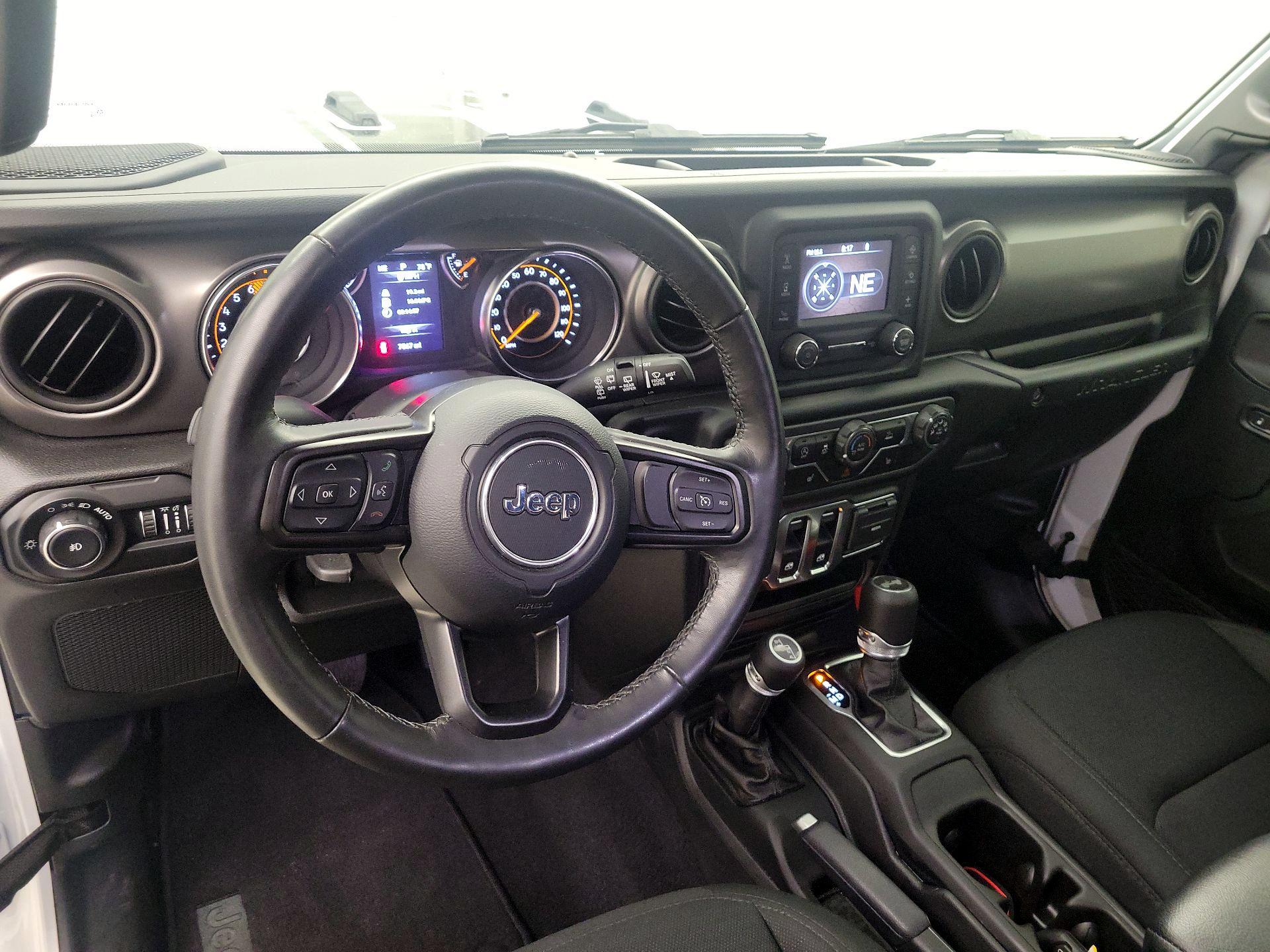 Thumbnail: 2021 Jeep Wrangler - 9