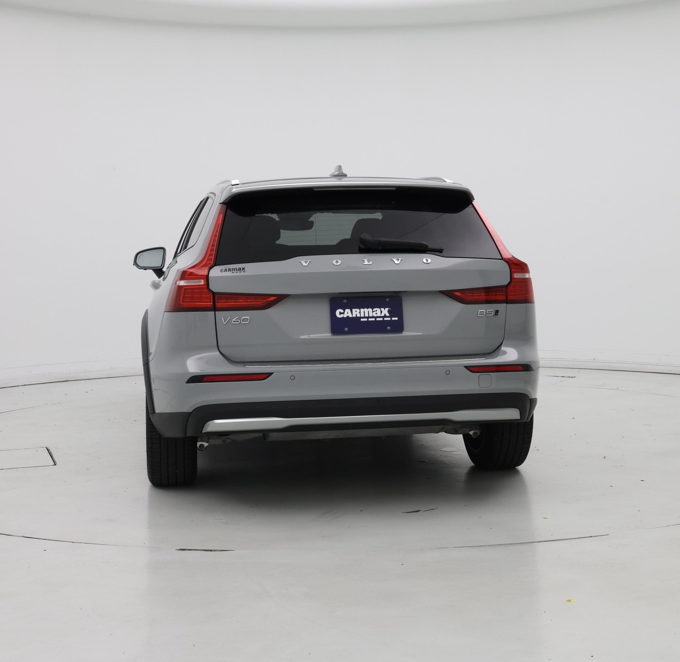 Thumbnail: 2025 Volvo S60 - 6
