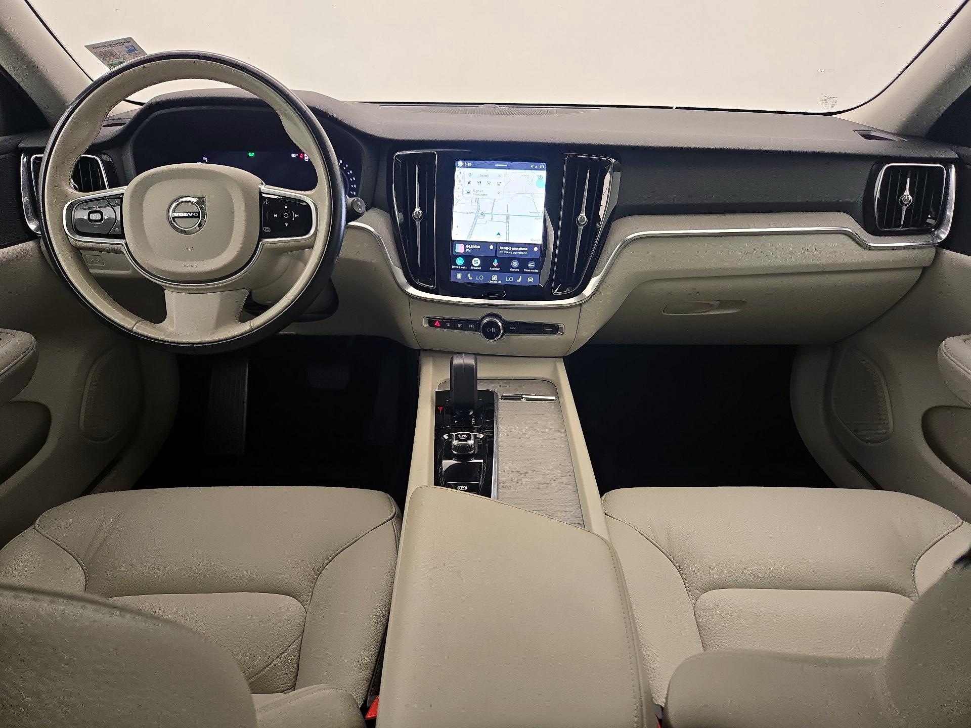 Thumbnail: 2025 Volvo S60 - 9