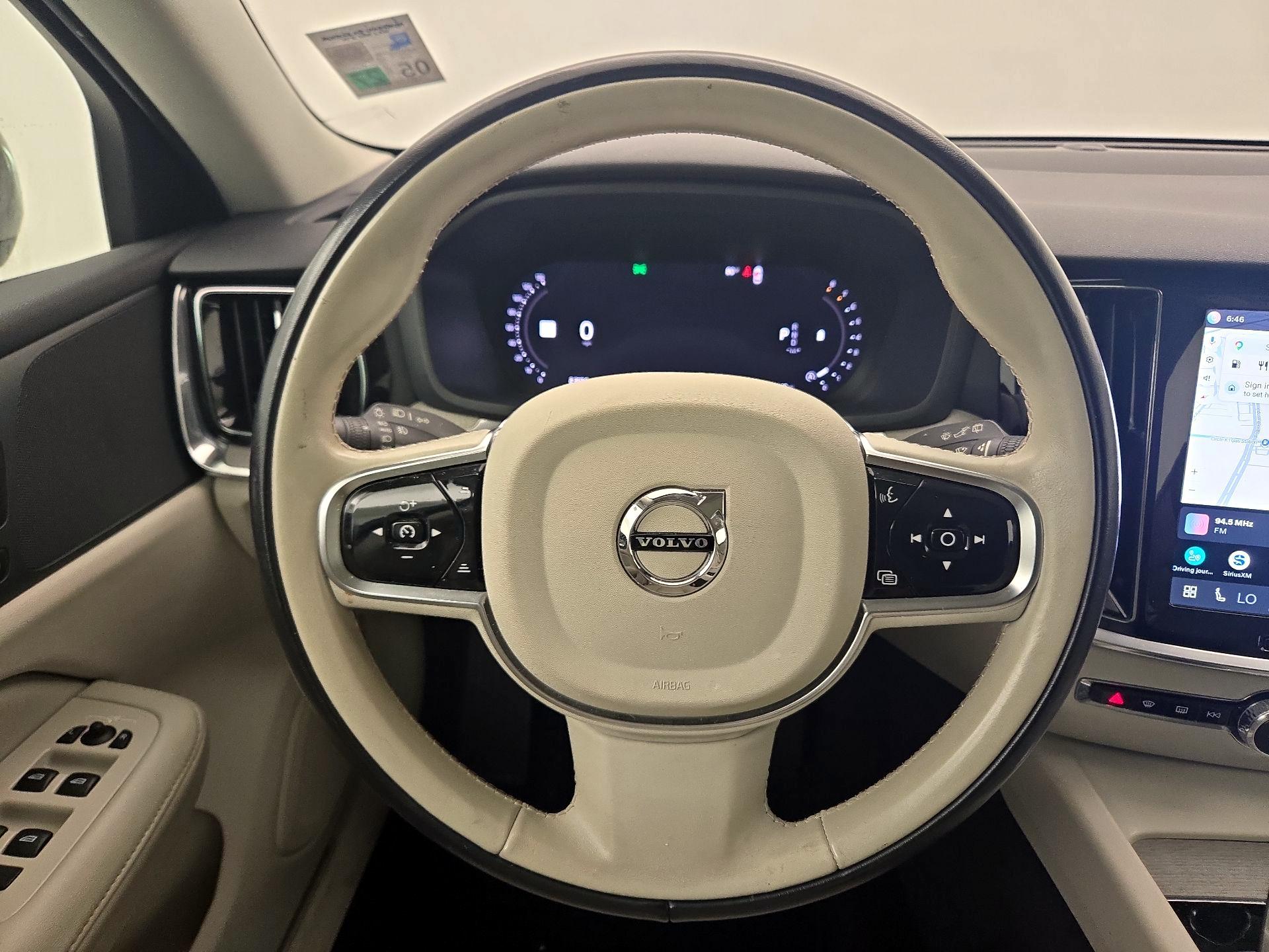 Thumbnail: 2025 Volvo S60 - 10