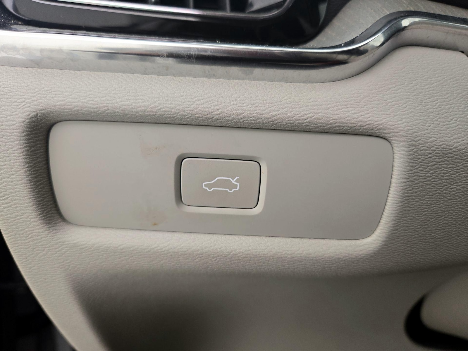 2025 Volvo V60 Cross Country Plus - Photo 14