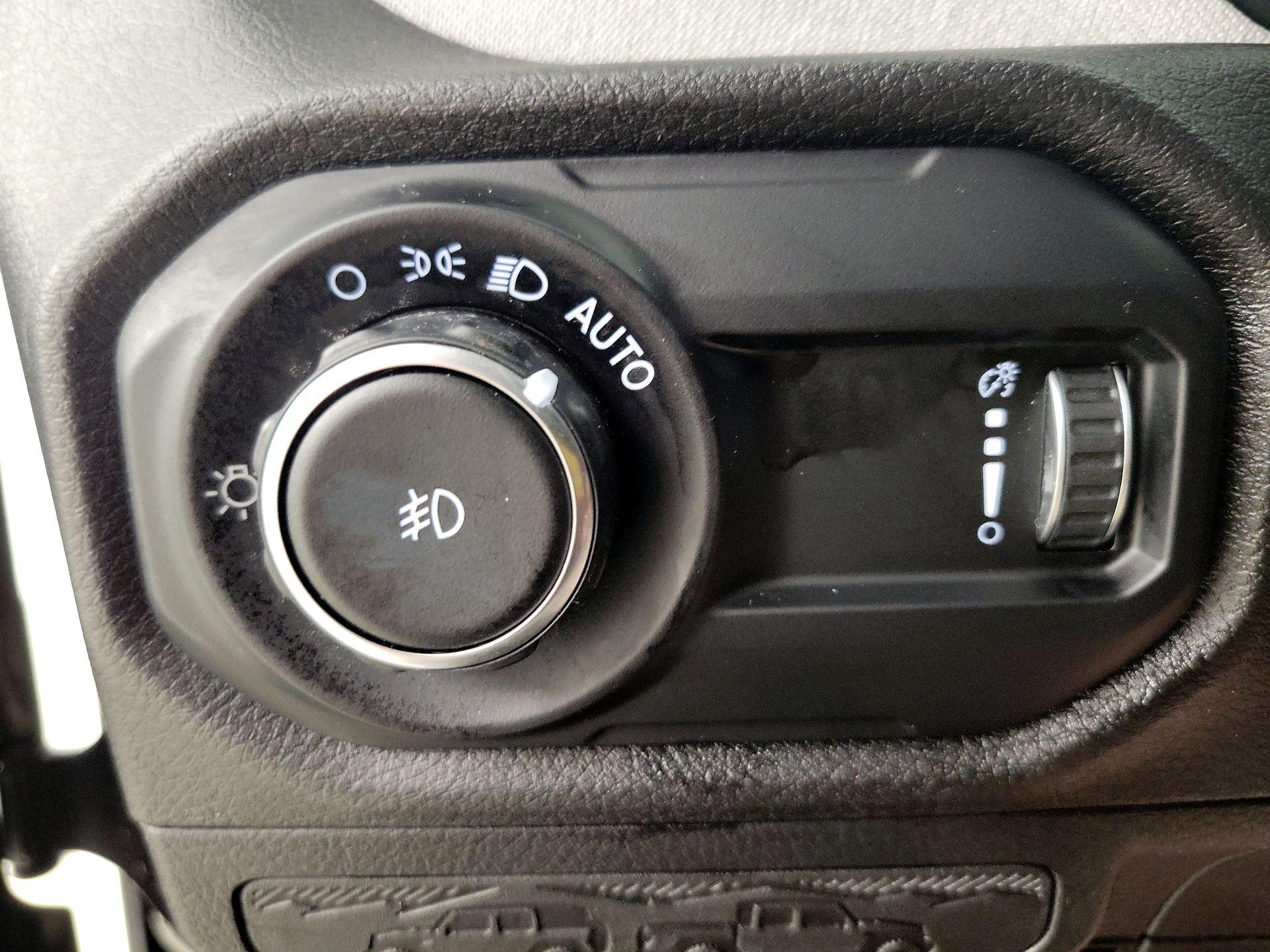 Thumbnail: 2025 Jeep Wrangler - 13