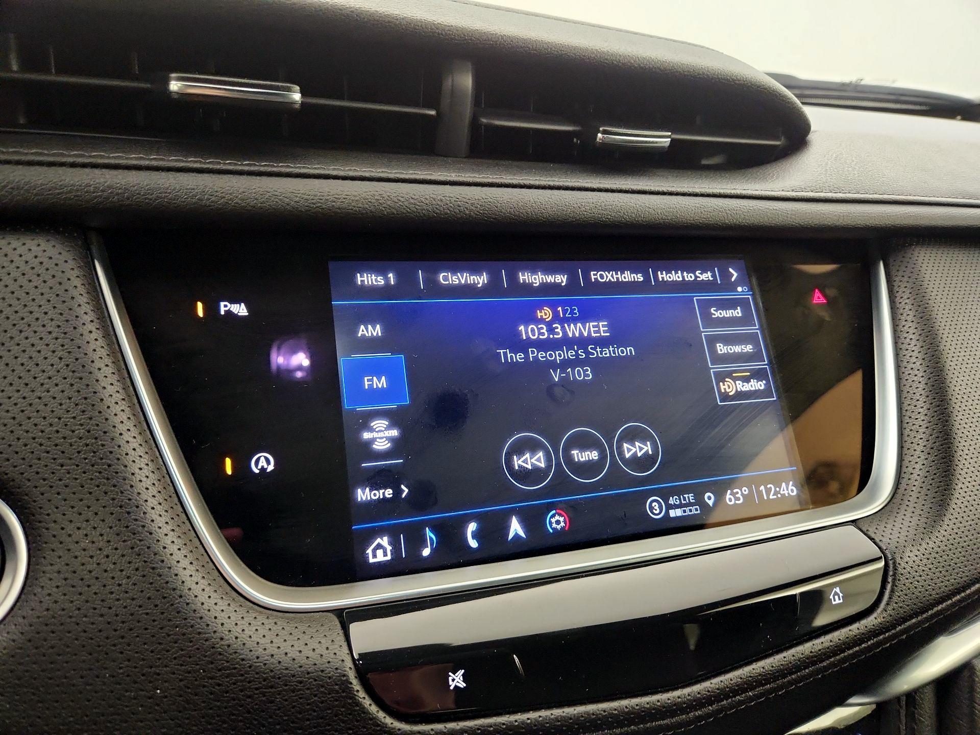Thumbnail: 2023 Cadillac XT5 - 16